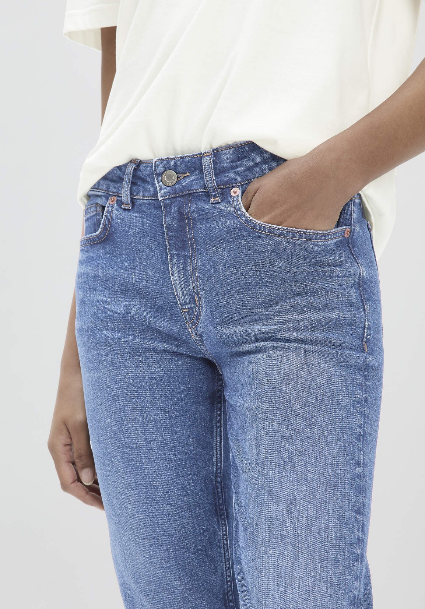 Hessnatur Bequeme Jeans aus Bio-Denim (1-tlg) aus Bio-Denim