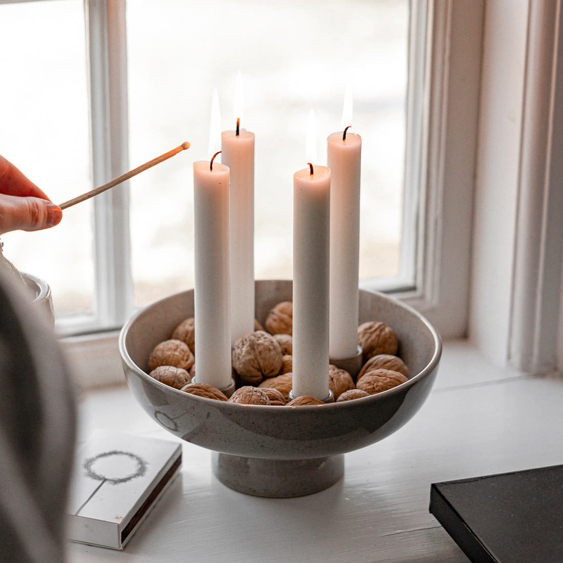 Storefactory Kerzenhalter Granhammar für 4 Stabkerzen aus Keramik in grau g günstig online kaufen