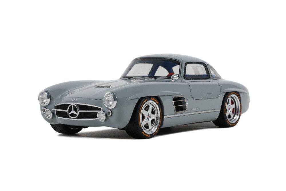 GT Spirit Modellauto Mercedes S-Klub Flügeltürer 2019 grau, Maßstab 1:18