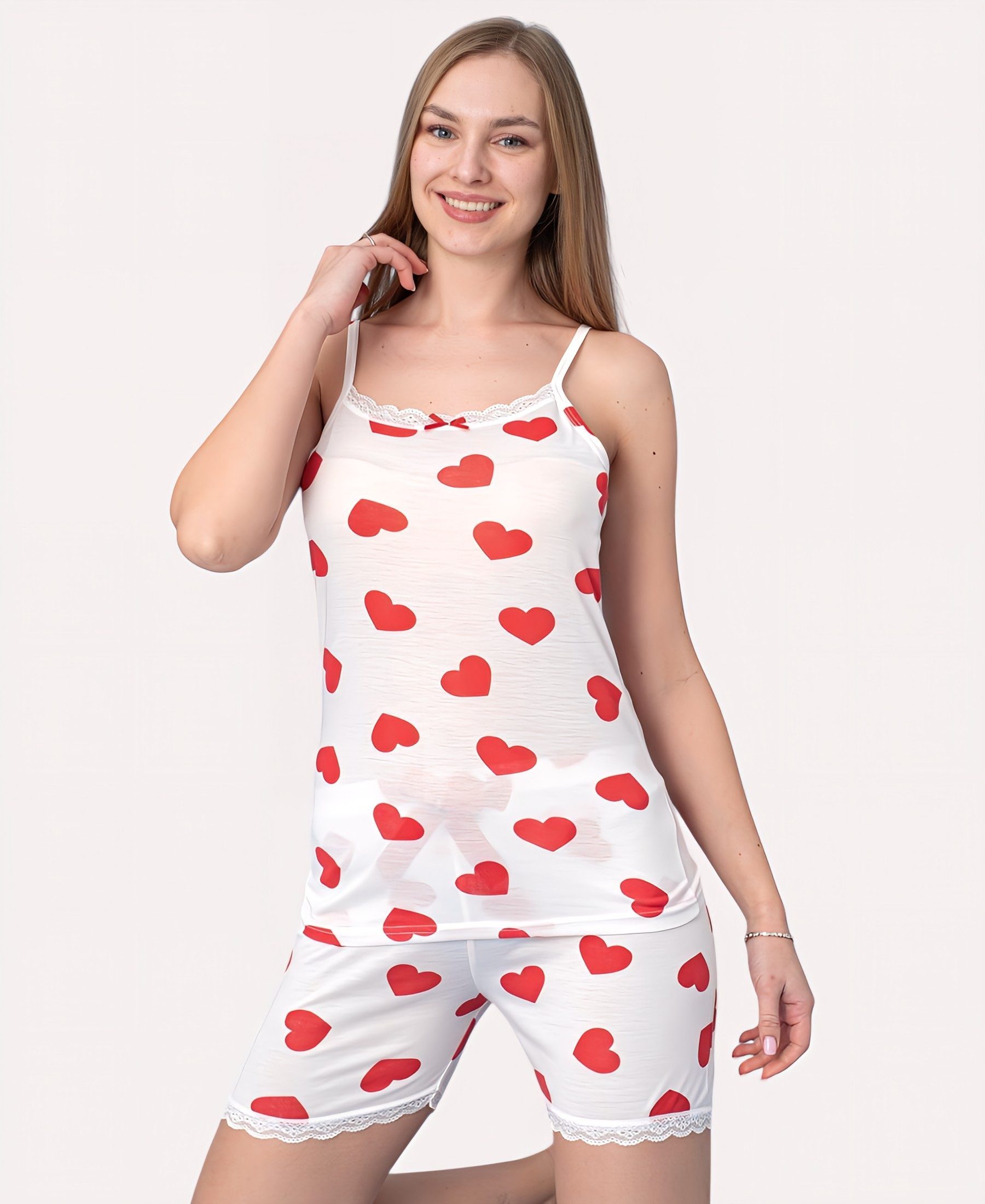 fashionshowcase Pyjama Damen Hausanzug – Schlafanzug mit Shorts & Top, Baumwolle, Herz-Design (2 tlg., 2-teiliges Set) Verspieltes Design mit Herz-Print & feiner Spitze, luftig & leicht