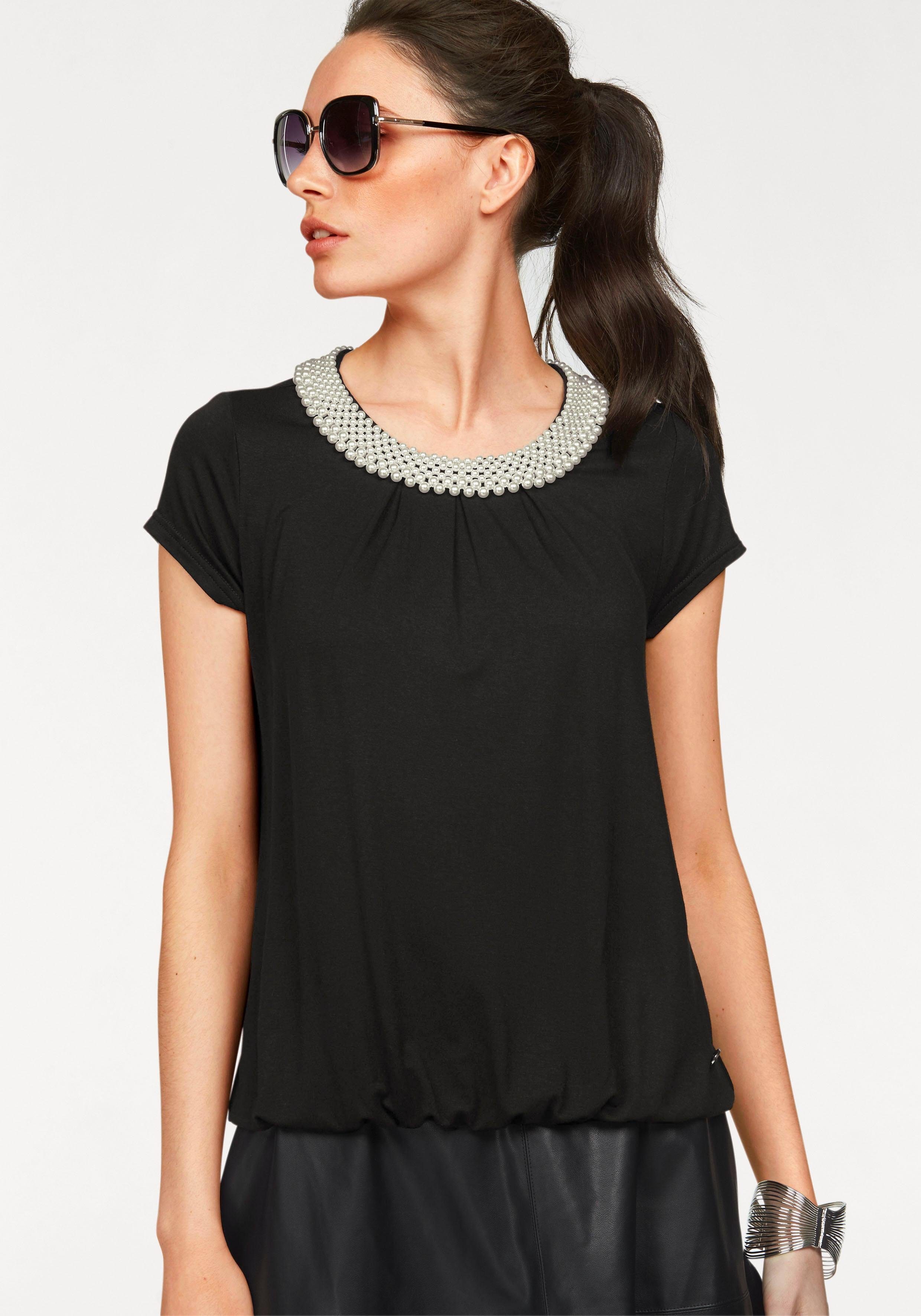 Bruno Banani T-Shirt, Halsausschnitt mit Zierperlen-Besatz online kaufen | OTTO