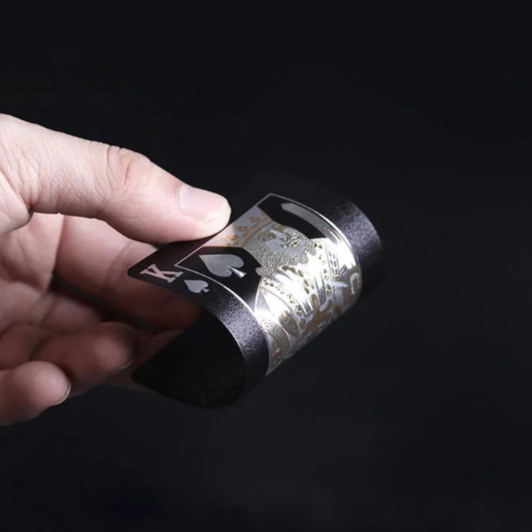 HS.SUPPLY Spielesammlung Designer Pokerkarten, Spielekarten, schwarze Pokerkarten wasserdicht, Gesellschaftsspiel, Familienspiel, Strategiespiel, 52+2 Karten, hochwertiges Kartendeck