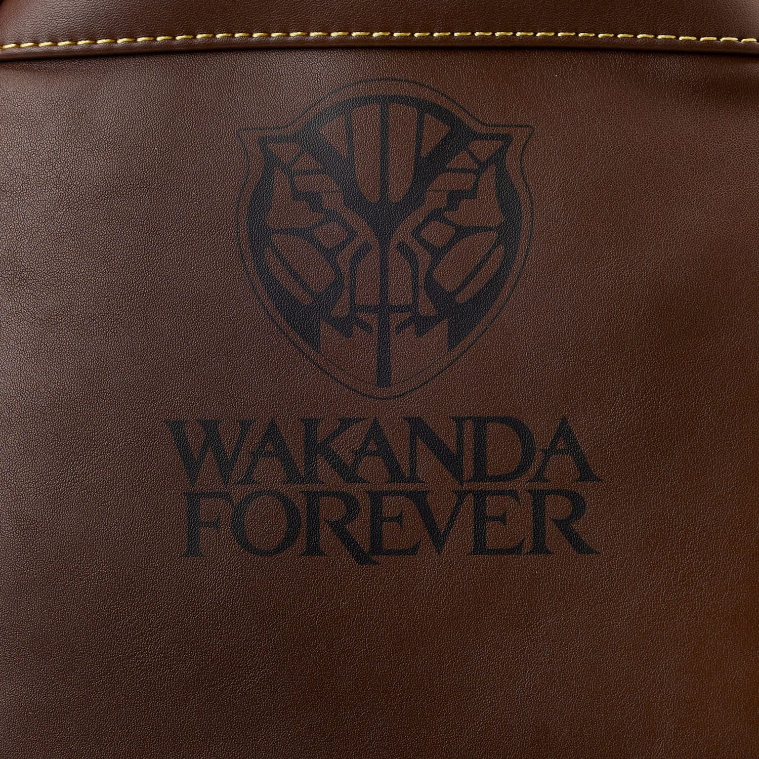 Loungefly Minirucksack Marvel by Loungefly Rucksack Black Panther Okoye Cosplay (1-tlg), hochwertig und detailliert
