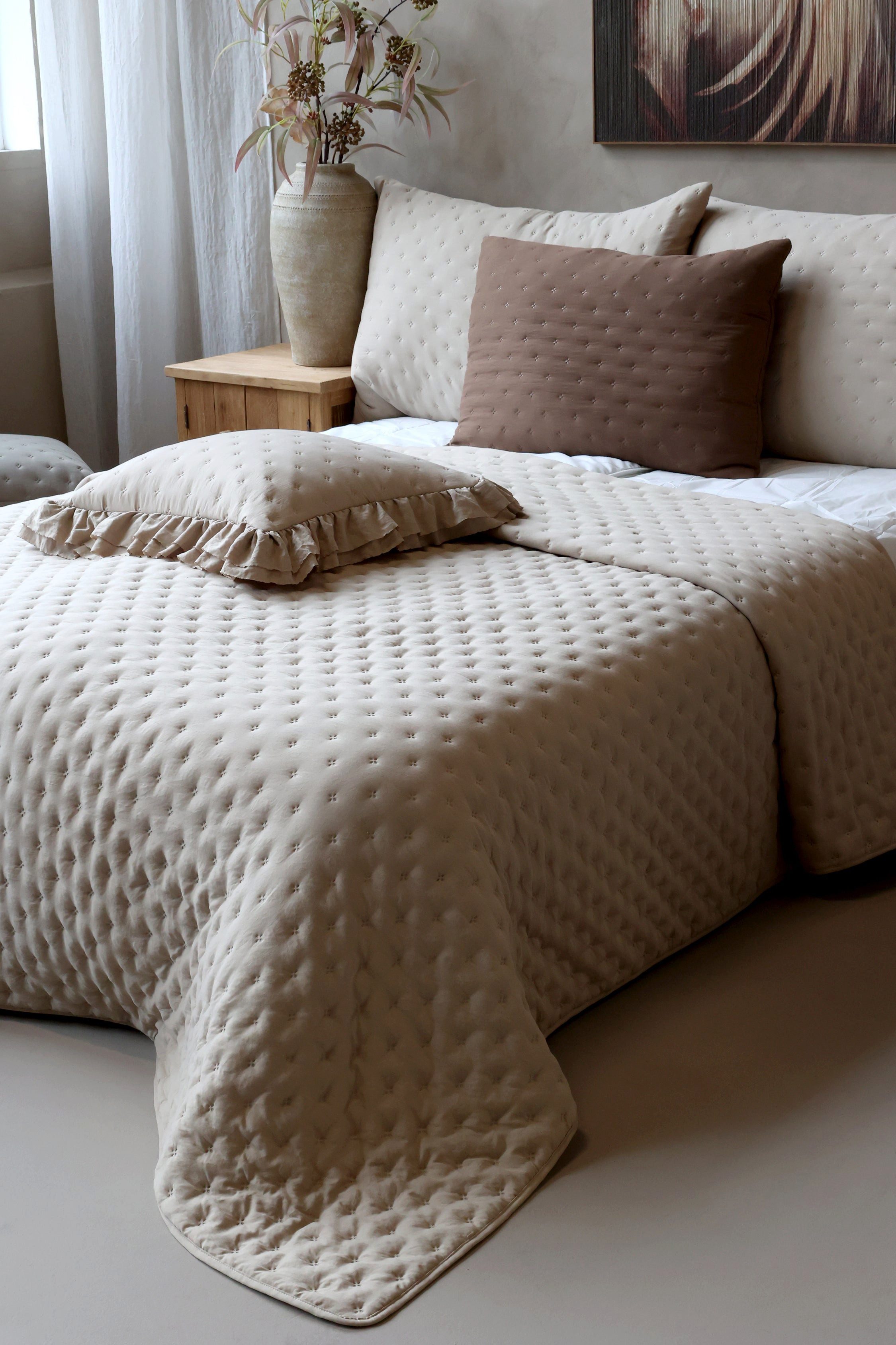 Chic Antique Bettüberwurf Chic Antique Aix Soft Bettdecke in Beige