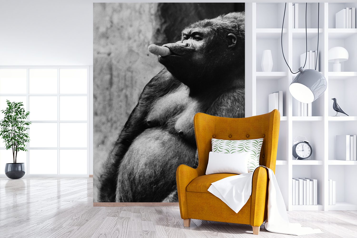 Weise, seine isst Montagefertig auf MuchoWow Wohnzimmer, und (4 Wandtapete Art für besondere eine Gorilla bedruckt, Banane Vinyl Fototapete Tapete St), Matt, Ein