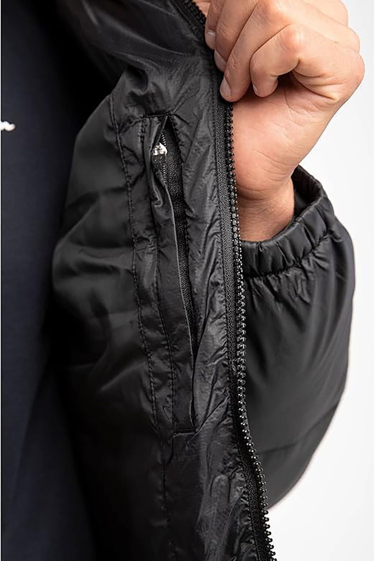 Fila Winterjacke SOLLER PUFF JACKET – Wärmender Komfort und moderner Stil