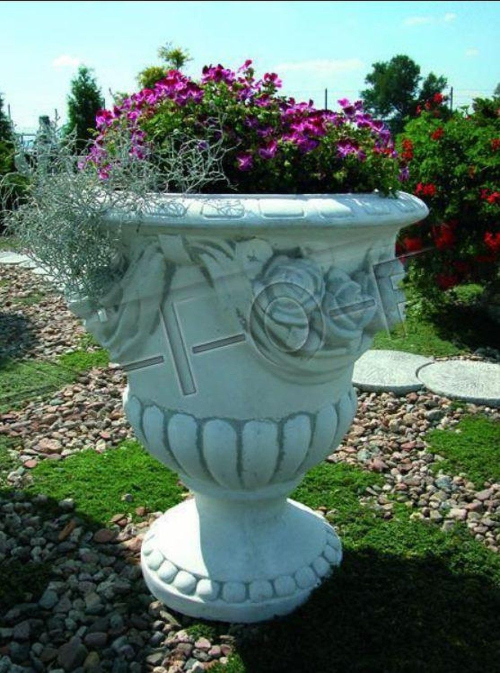 JVmoebel Dekovase Blumenkübel aus Keramik in Grau mit dekorativem Design, Made in Europa