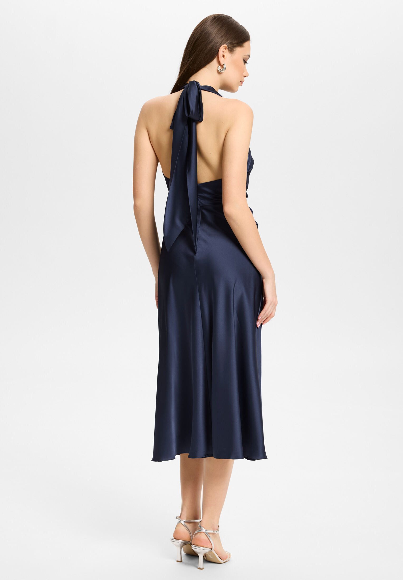 Hey Kyla Cocktailkleid - Midikleid aus Satin mit Rückenausschnitt Figurbetonte Passform