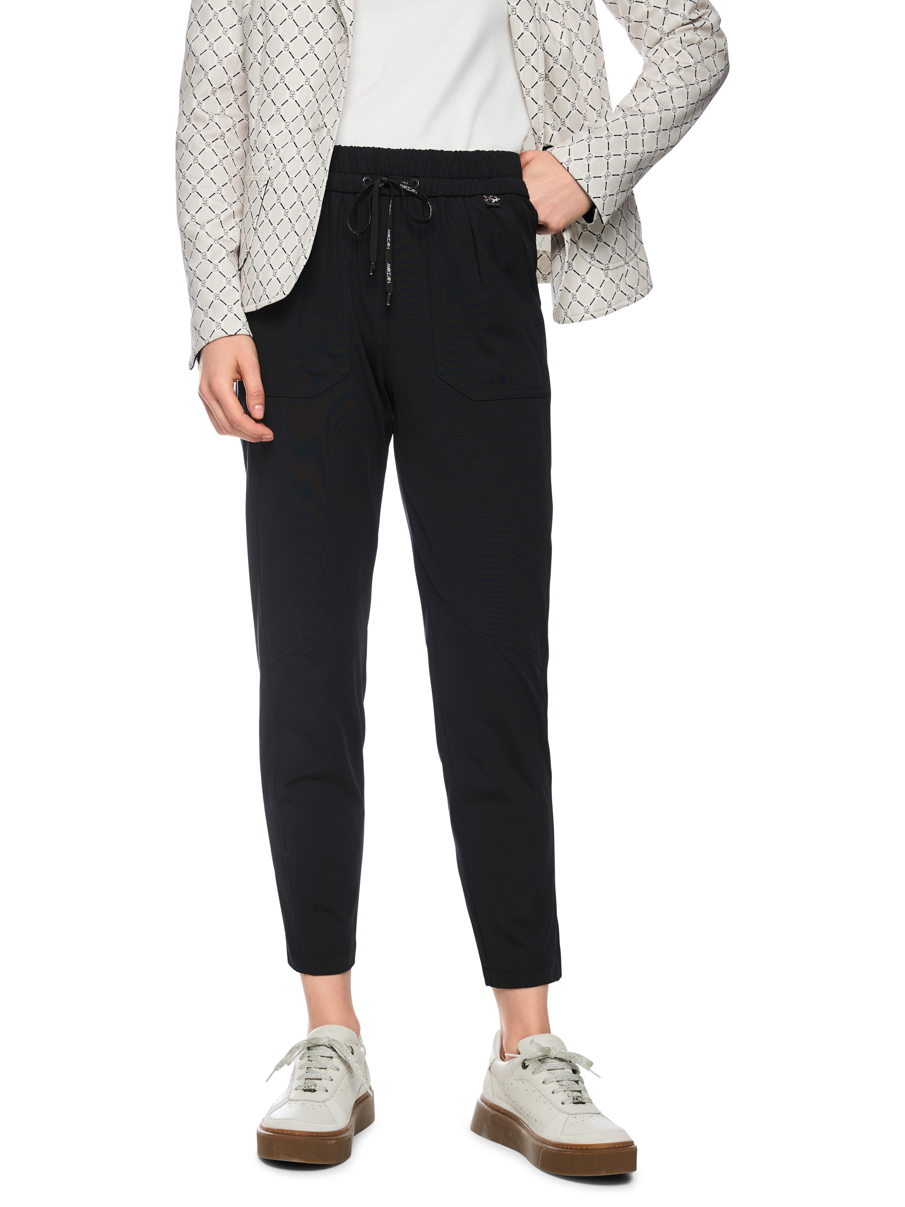 Marc Cain Schlupfhose Muted Motion Premium Damenmode Model: RHODOS im Relaxed Fit
