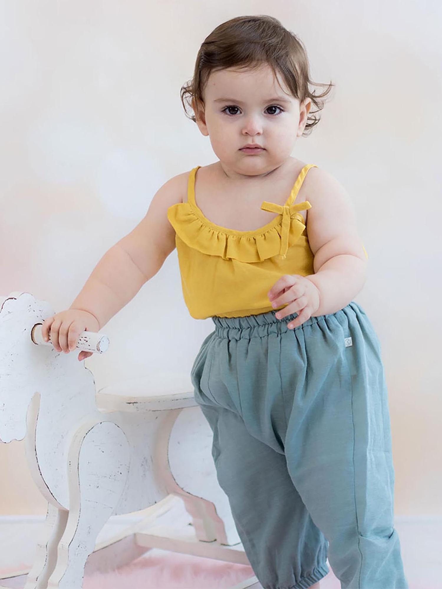OrganicEra Kurzarmbody Leichter Baby Body mit Rüschen, Bio-Baumwolle Hanf (1-tlg)