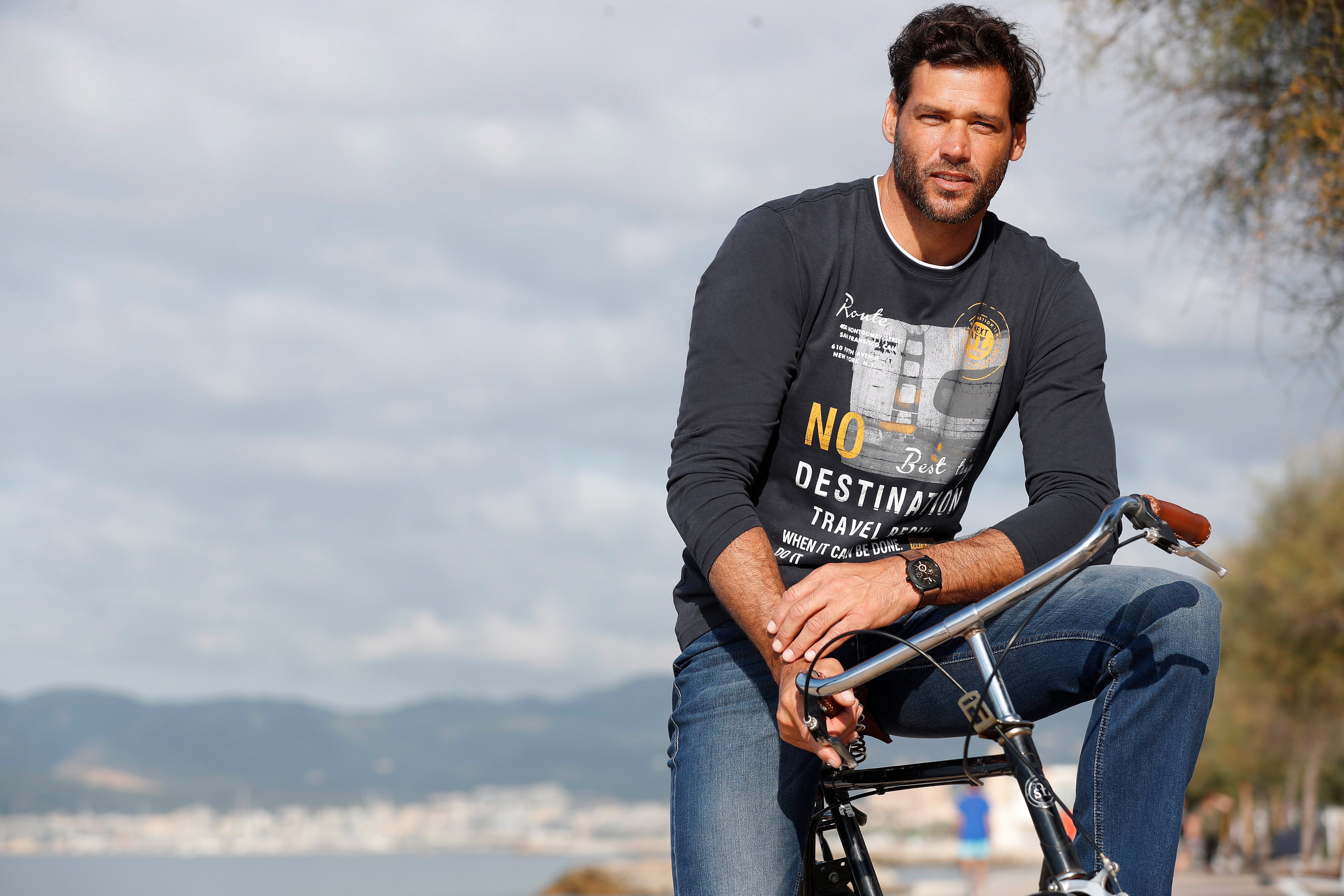 Man's World Langarmshirt neue Farbe! Langarm, bedruckt, Rundhalsausschnitt, aus 100% Baumwolle