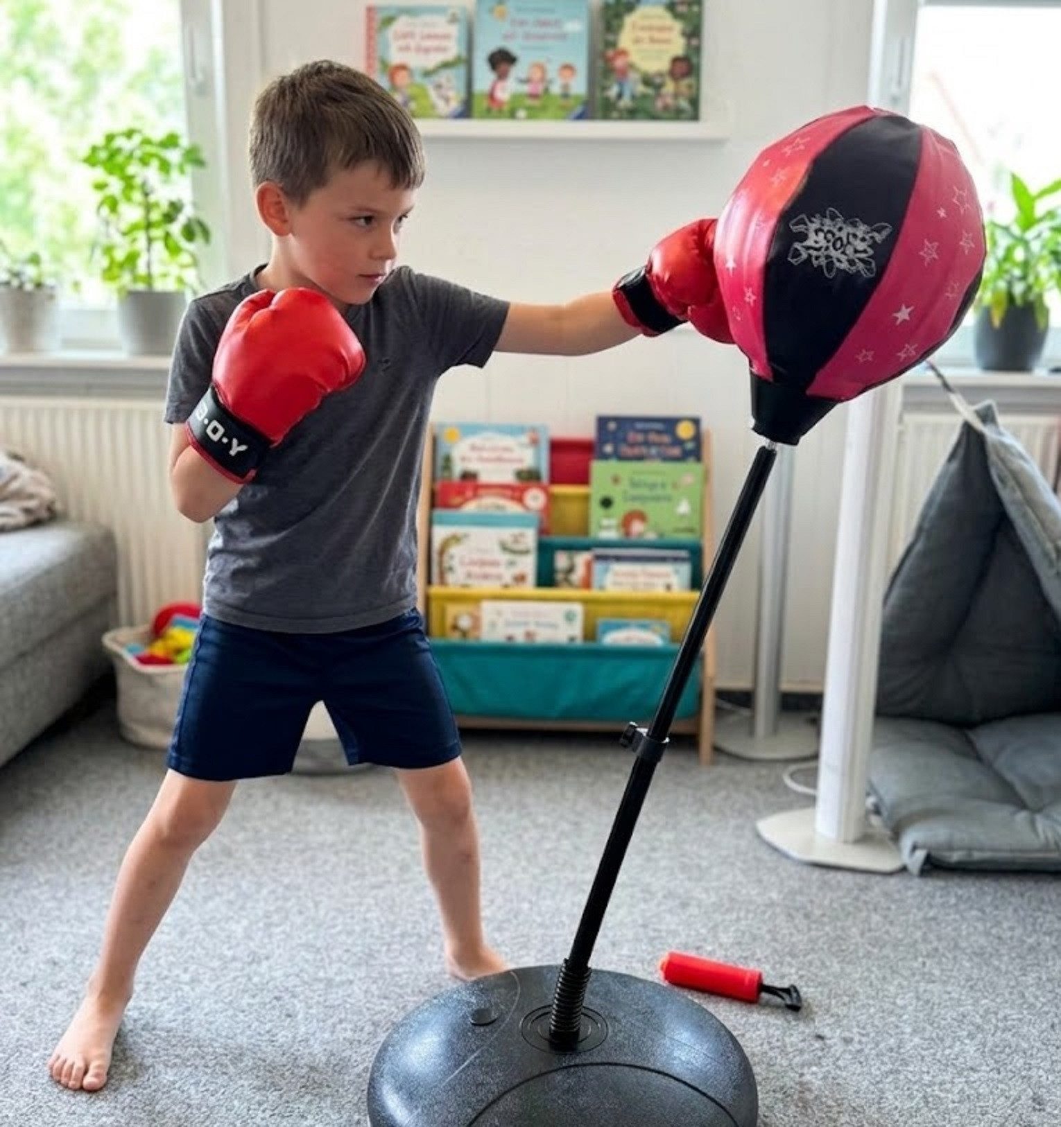L.A. Sports Standboxsack Kinder Box Set 8+ mit Boxsack und Handschuhen (Spar-Set, Punhing-Ball mit Gestell + Handschuhe + Pumpe), komplett-Set