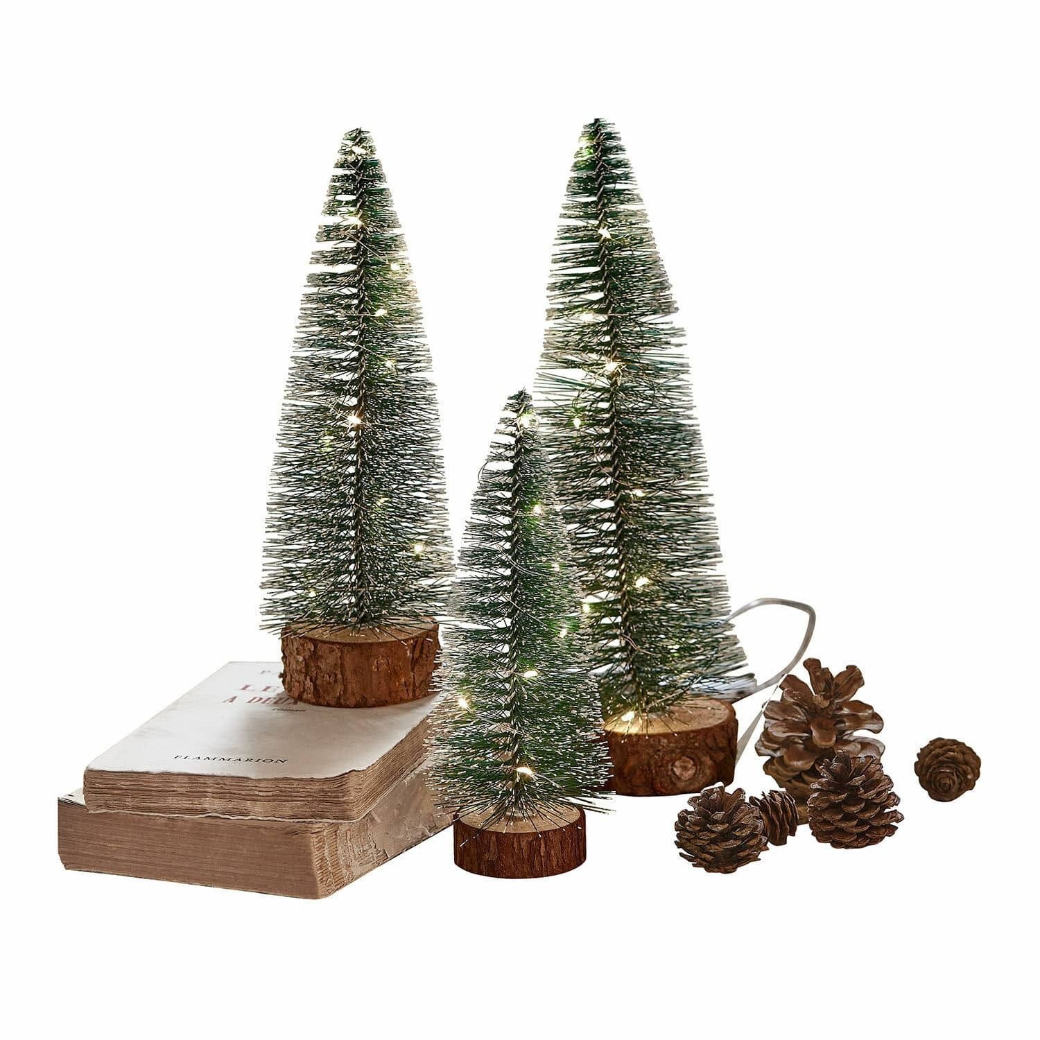 Weihnachtsfigur LED-Deko Baum 3er Set Thalindra grün/weiß/braun