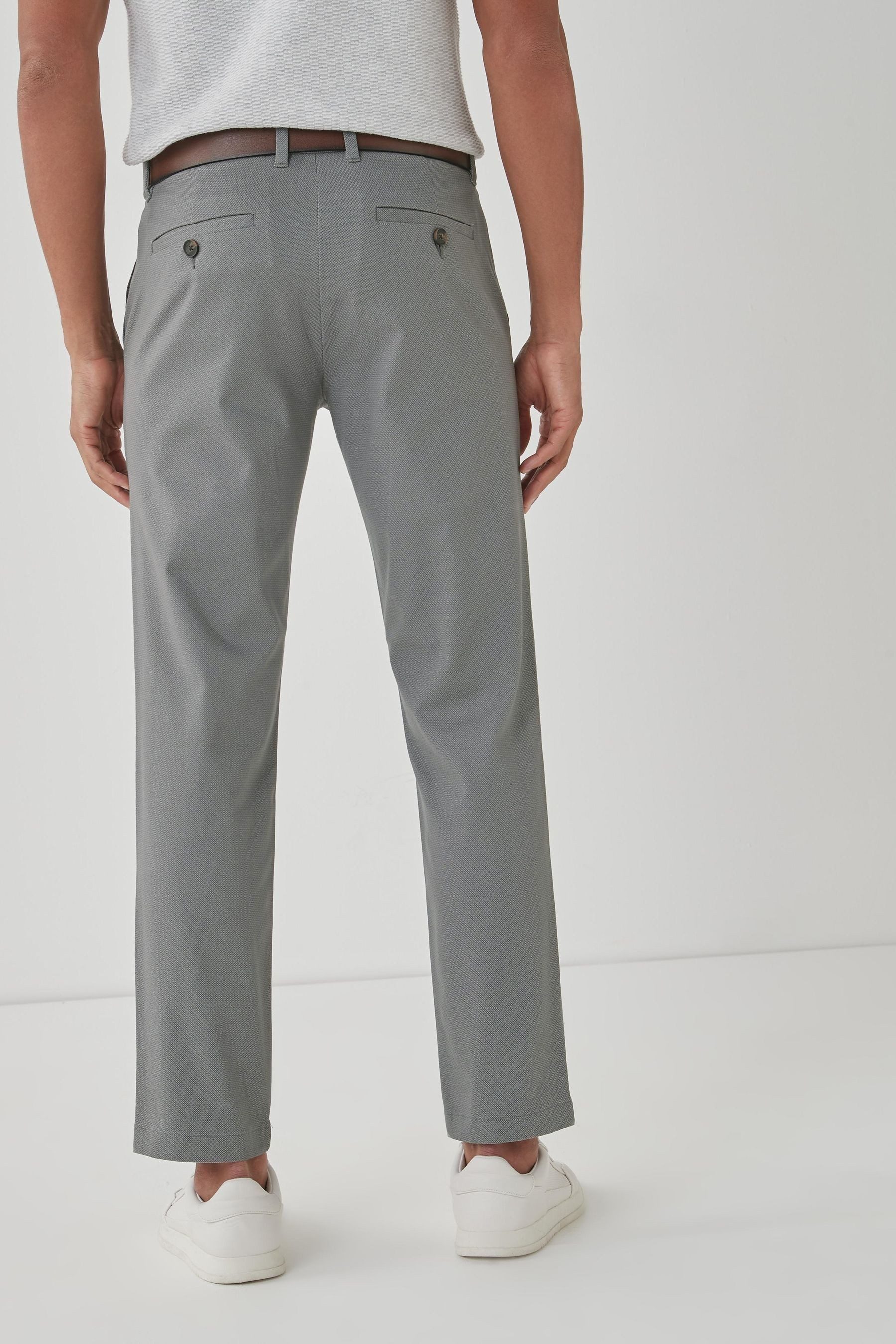 Next Chinohose Weiche Straight Fit Chinohose günstig online kaufen