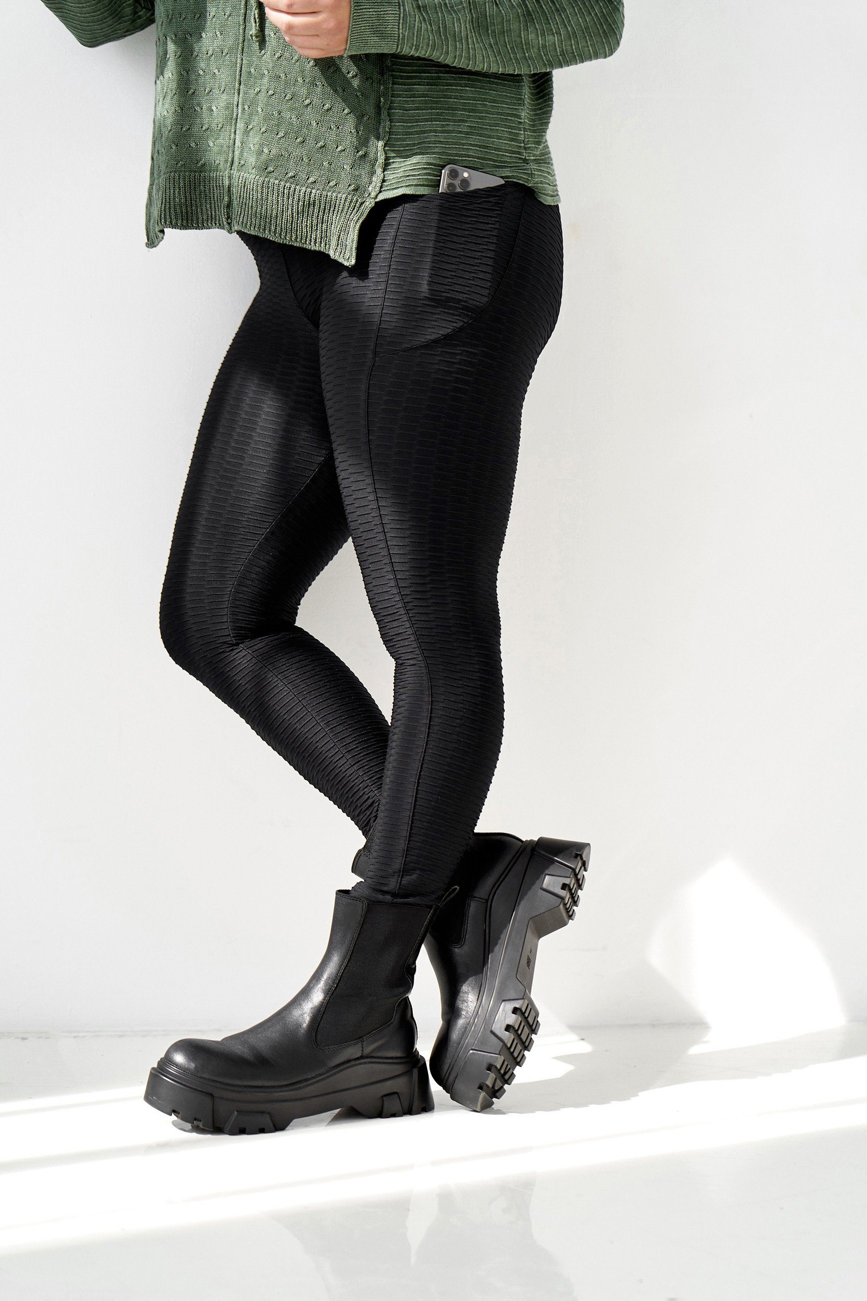 Kekoo Leggings Leggings aus ultra-elastischem Material mit Seitentaschen