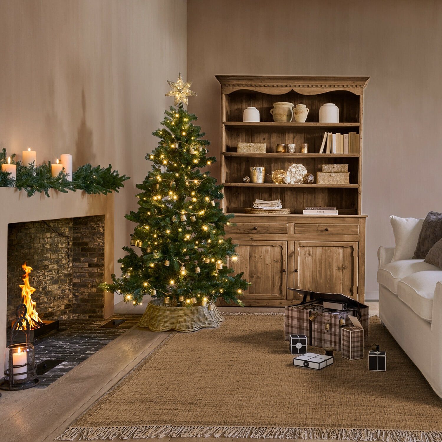 Mirabeau Christbaumschmuck Weihnachtsbaum-Umrandung Cornwalle braun ...