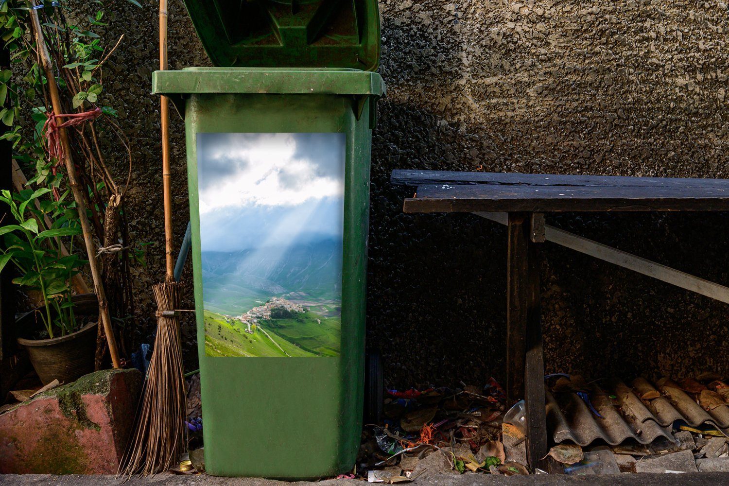 durch Abfalbehälter (1 MuchoWow St), Sonnenstrahlen im Monti die Wandsticker Wolken Nationalpark Mülleimer-aufkleber, Mülltonne, brechen Sticker, Container,
