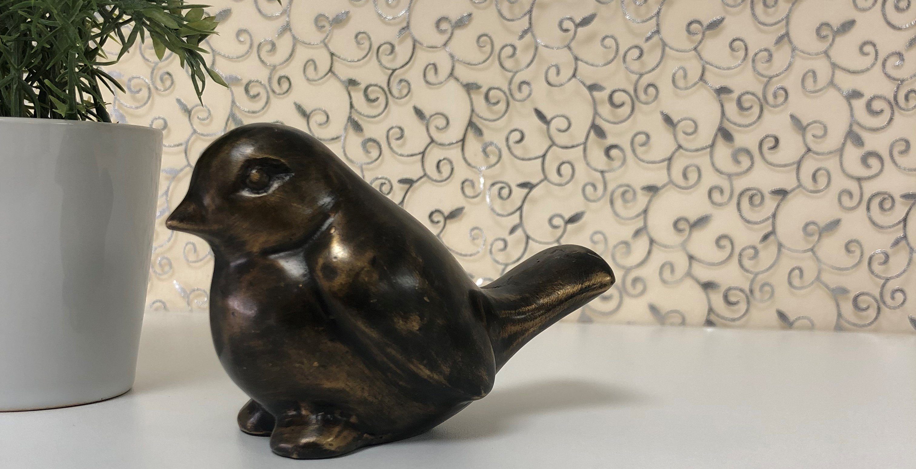 IDYL Dekofigur IDYL Bronze-Skulptur Fetter Spatz sitzend, Bronze sehr robust witterungsbeständig gegen Frost und UV-Strahlung