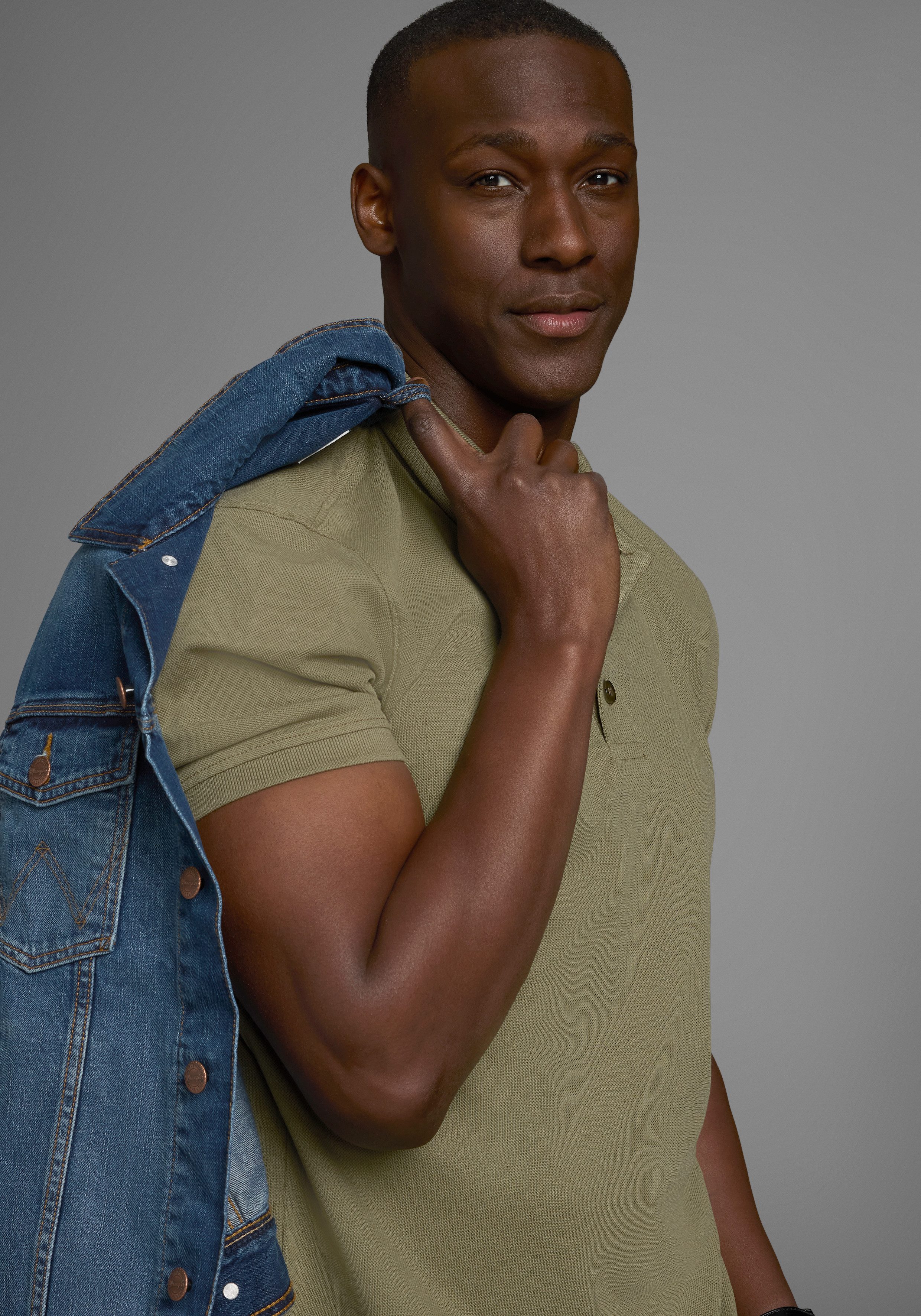 Man's World Poloshirt Kurzarm, lockere Passform, unifarben günstig online kaufen