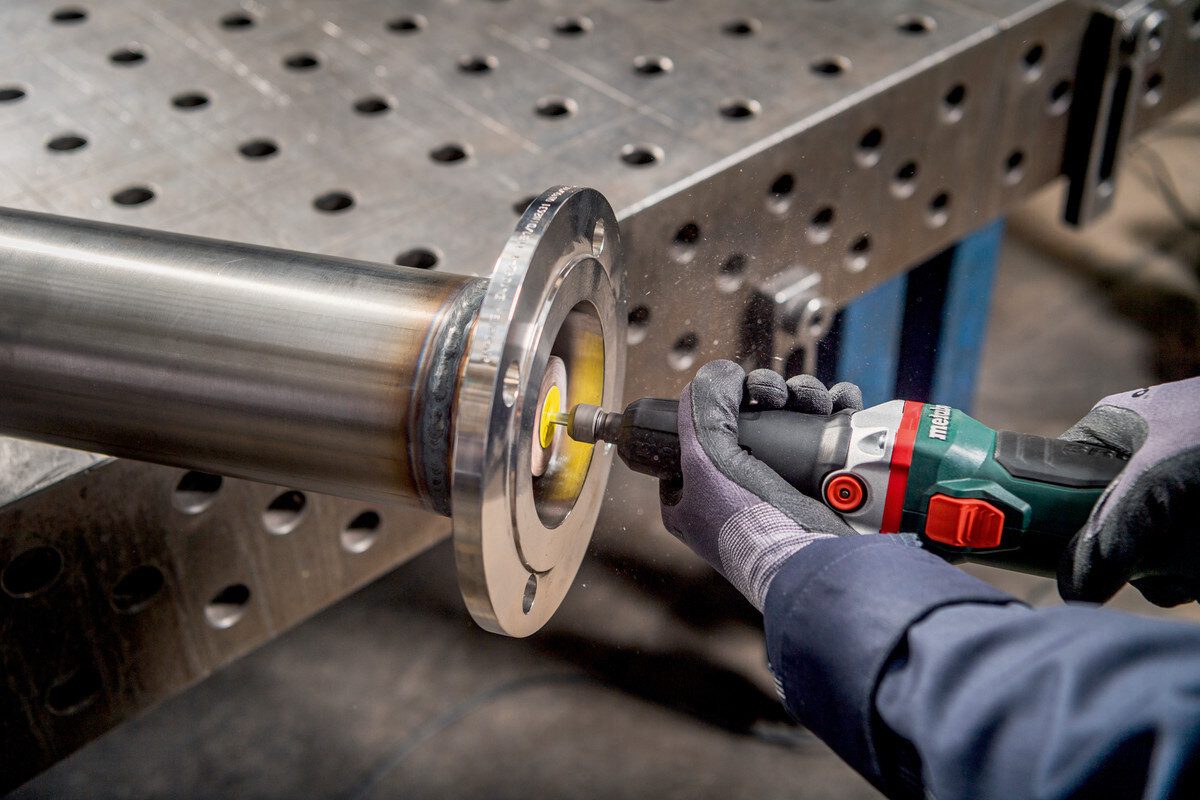 metabo Akku-Geradschleifer GVB 18 LTX BL 11-7 HT, max. 7000 U/min, Ohne Akku im Karton