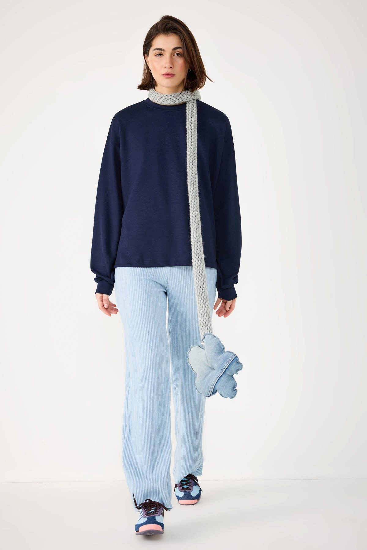 Kapuzensweatshirt Sweatshirt mit Rundhalsausschnitt