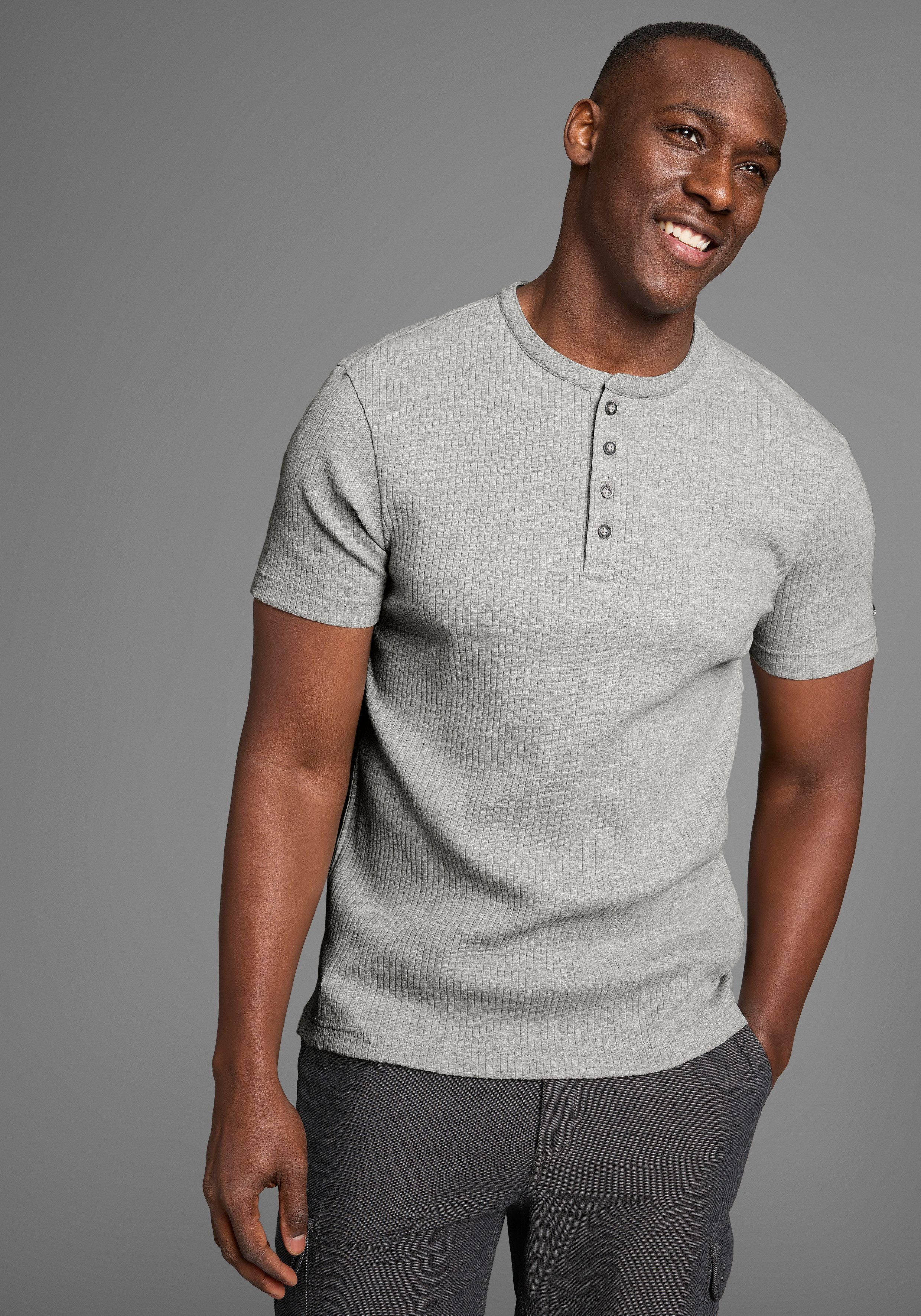 Bruno Banani Henleyshirt in elastischer Rippenqualität günstig online kaufen