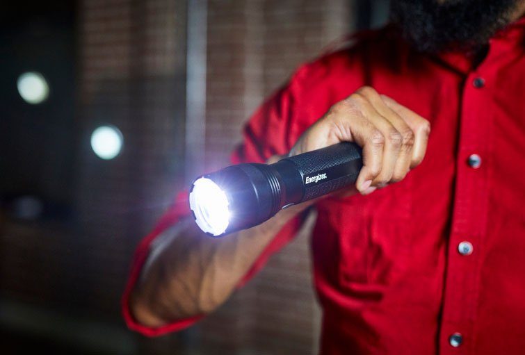 Rechargeable Ultra Taschenlampe Tactical Lumen 1200 Energizer