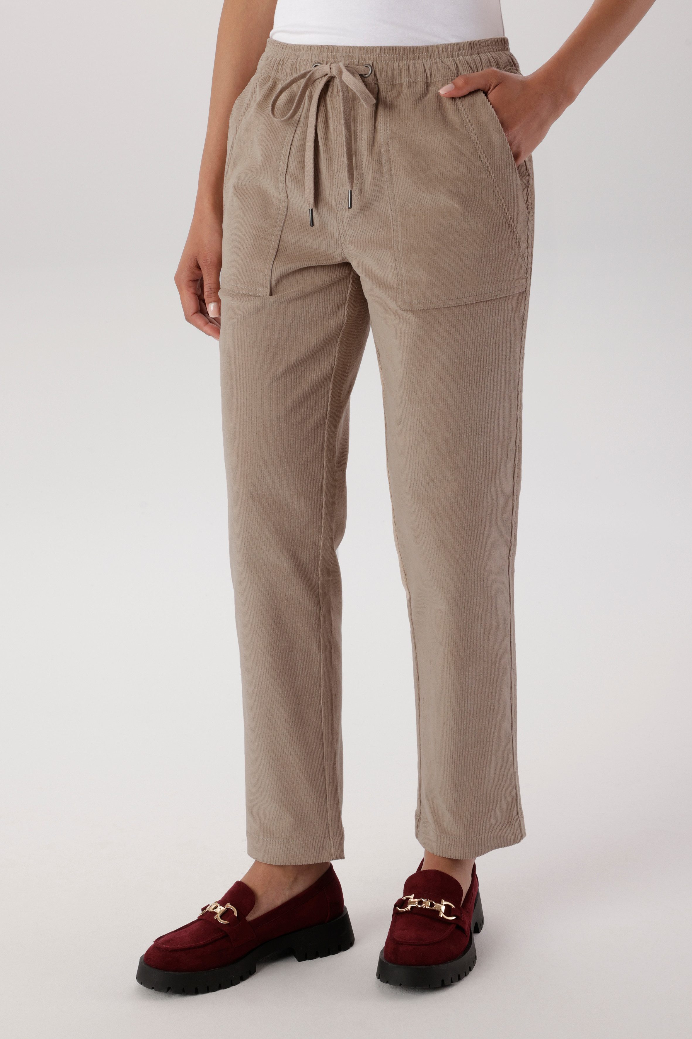 Aniston SELECTED Cordschlupfhose aus elastischen Cord mit Eingriffstaschen - NEUE KOLLEKTION. € 49,99, (€ 49,99 pro 1 Stk).