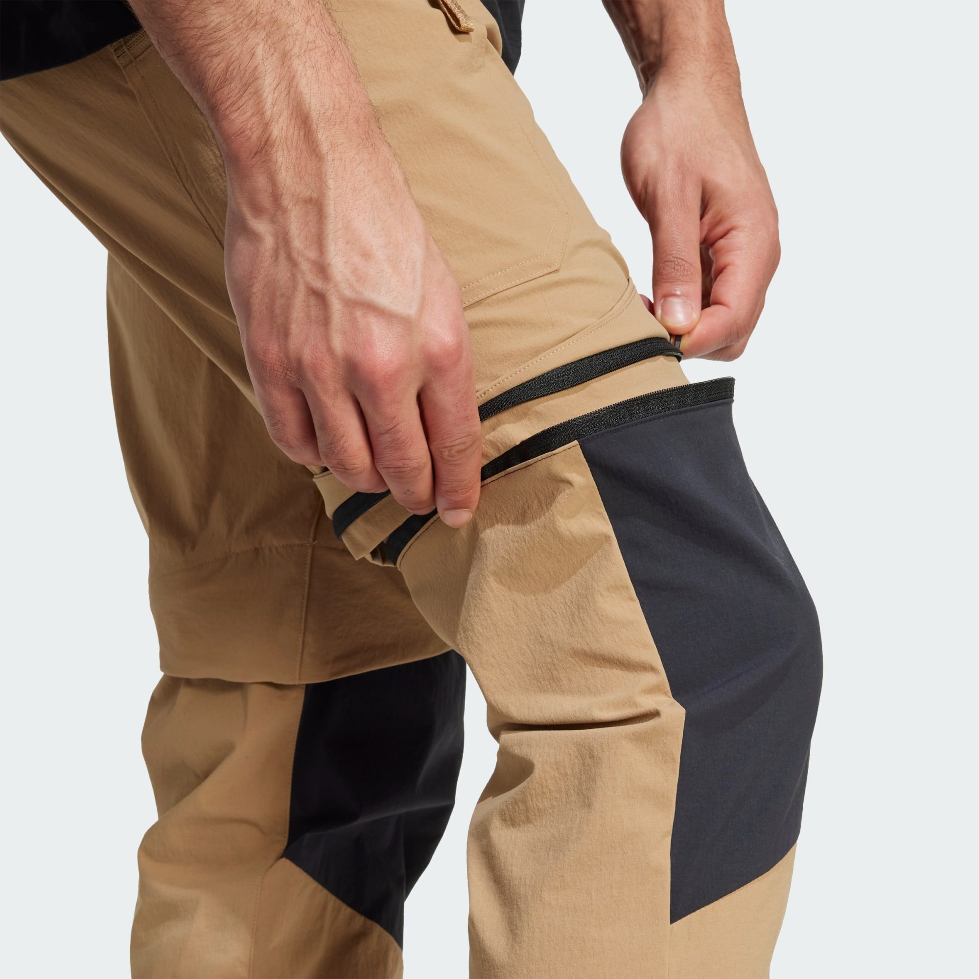 adidas TERREX Outdoorhose TERREX UTILITAS HIKING ZIP-OFF HOSE (1-tlg)