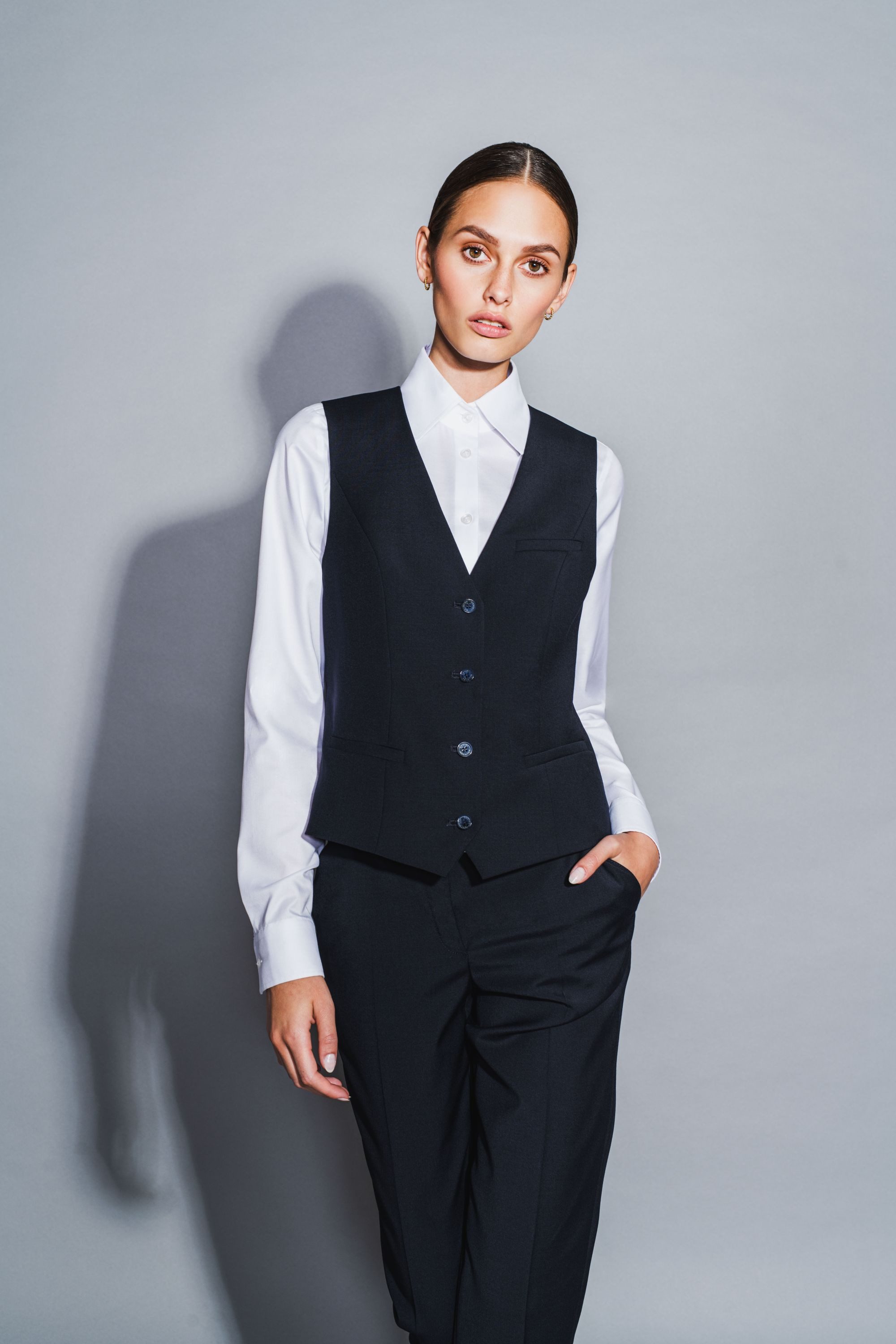 HECHTER PARIS Anzugweste HECHTER PARIS Corporate Weste Damen Tailored Modern Fit Schwarz – Bild 4 von 5