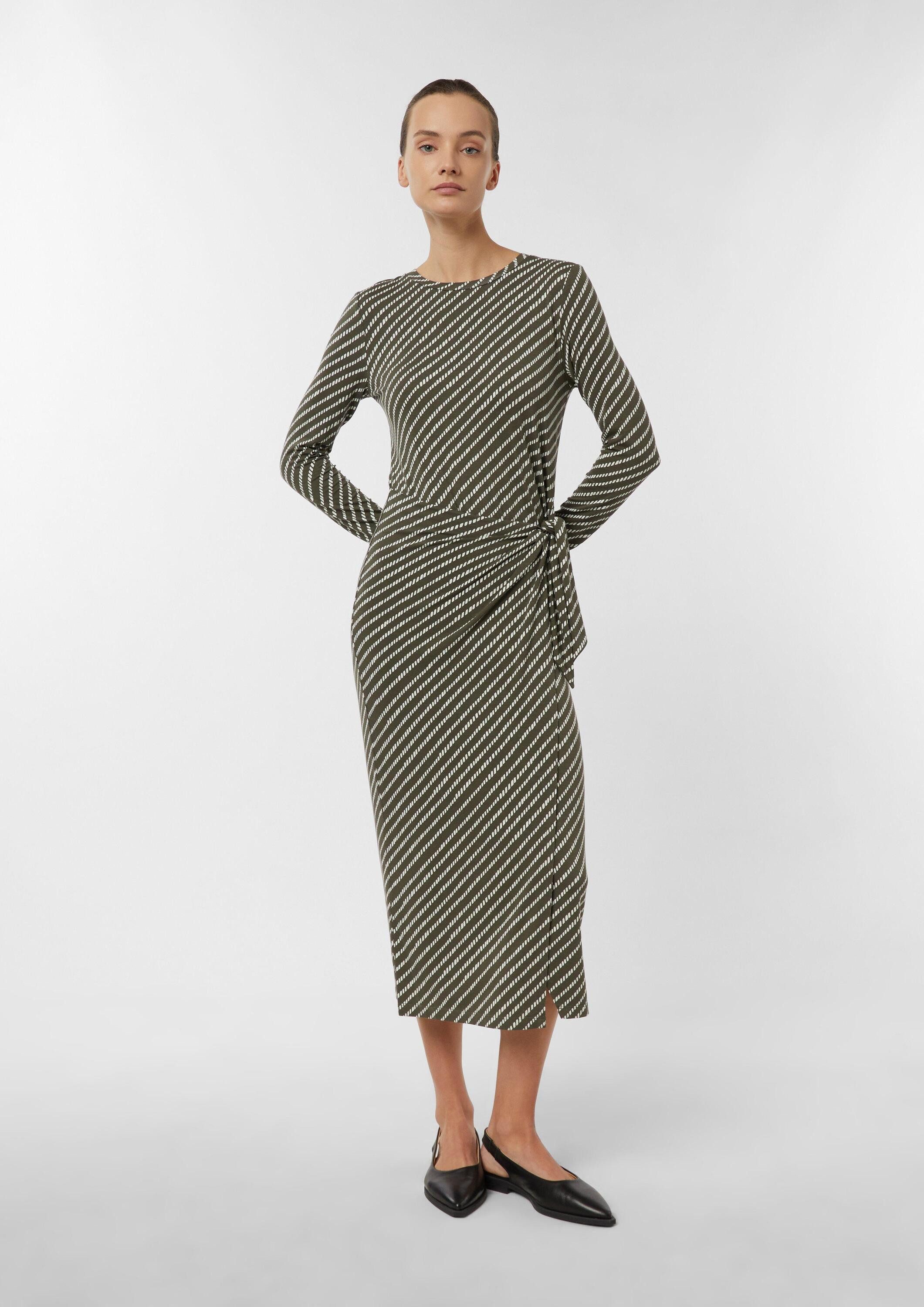 comma Midikleid Kleid Jerseykleid mit All-over-Print und Wickeldetail