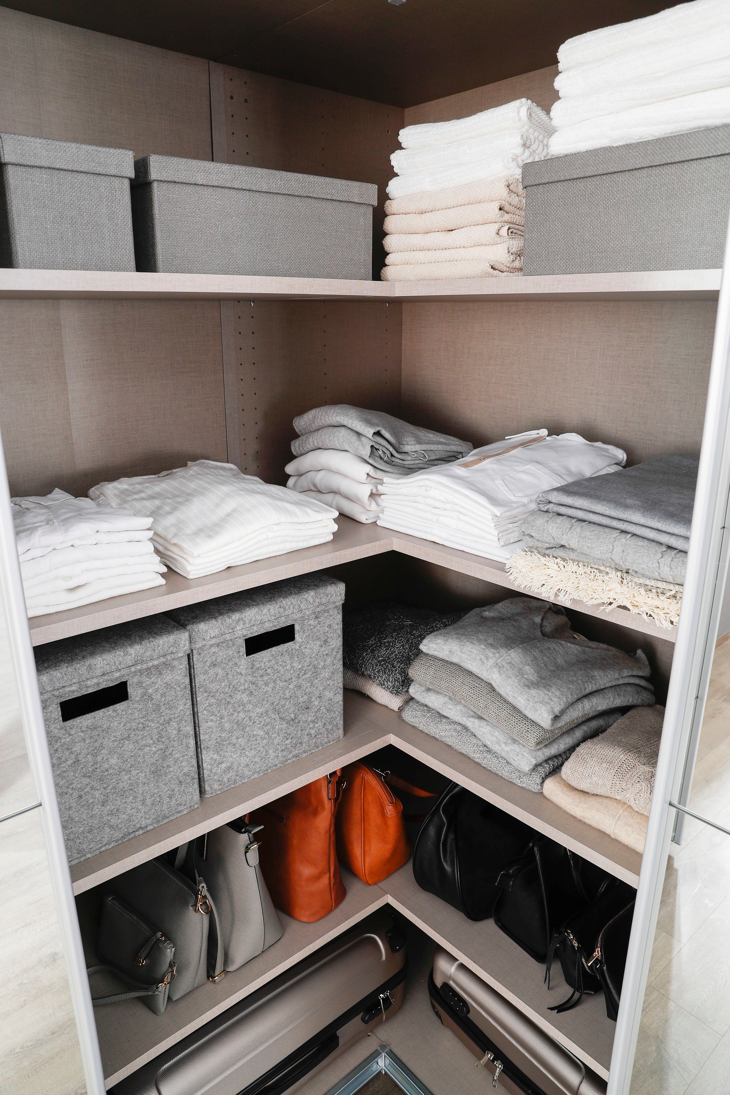 rauch Schwebetürenschrank Schrank Garderobe Eckkleiderschrank QUADRA Front in Dekor/Hochglanz (in den Höhen 210/229 cm, inkl. Soft-Close-Funktion) großer Ecksch – Bild 5 von 5