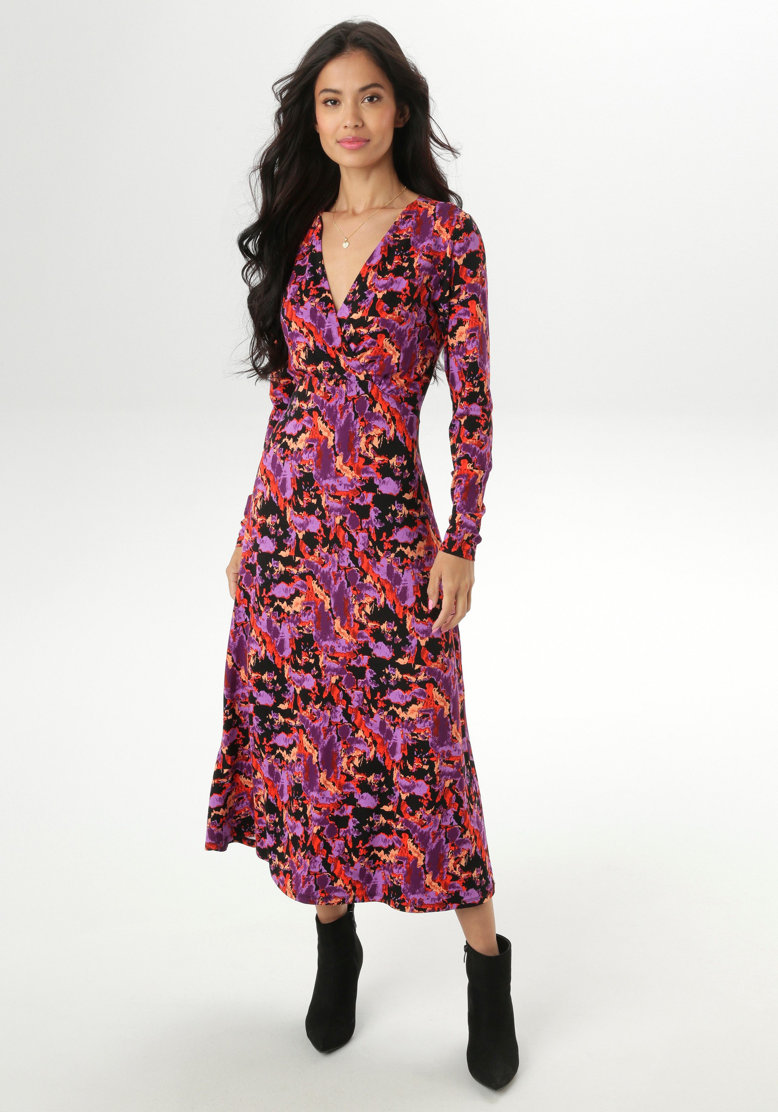 Aniston SELECTED Maxikleid mit V-Ausschnitt in Wickeloptik und Unterbrustna günstig online kaufen