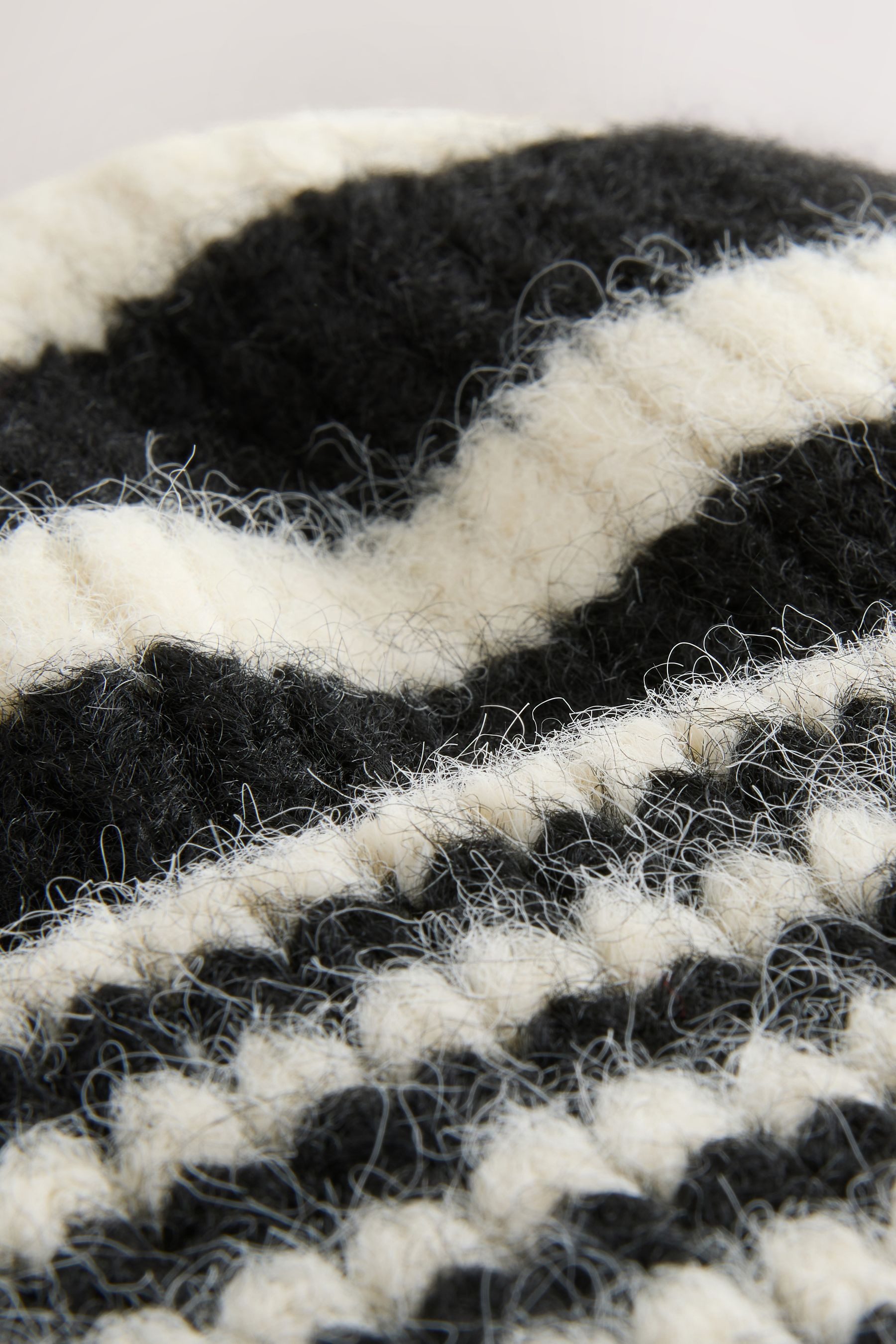 Next Beanie Gestrickte Beaniemütze mit Streifen (1-St)