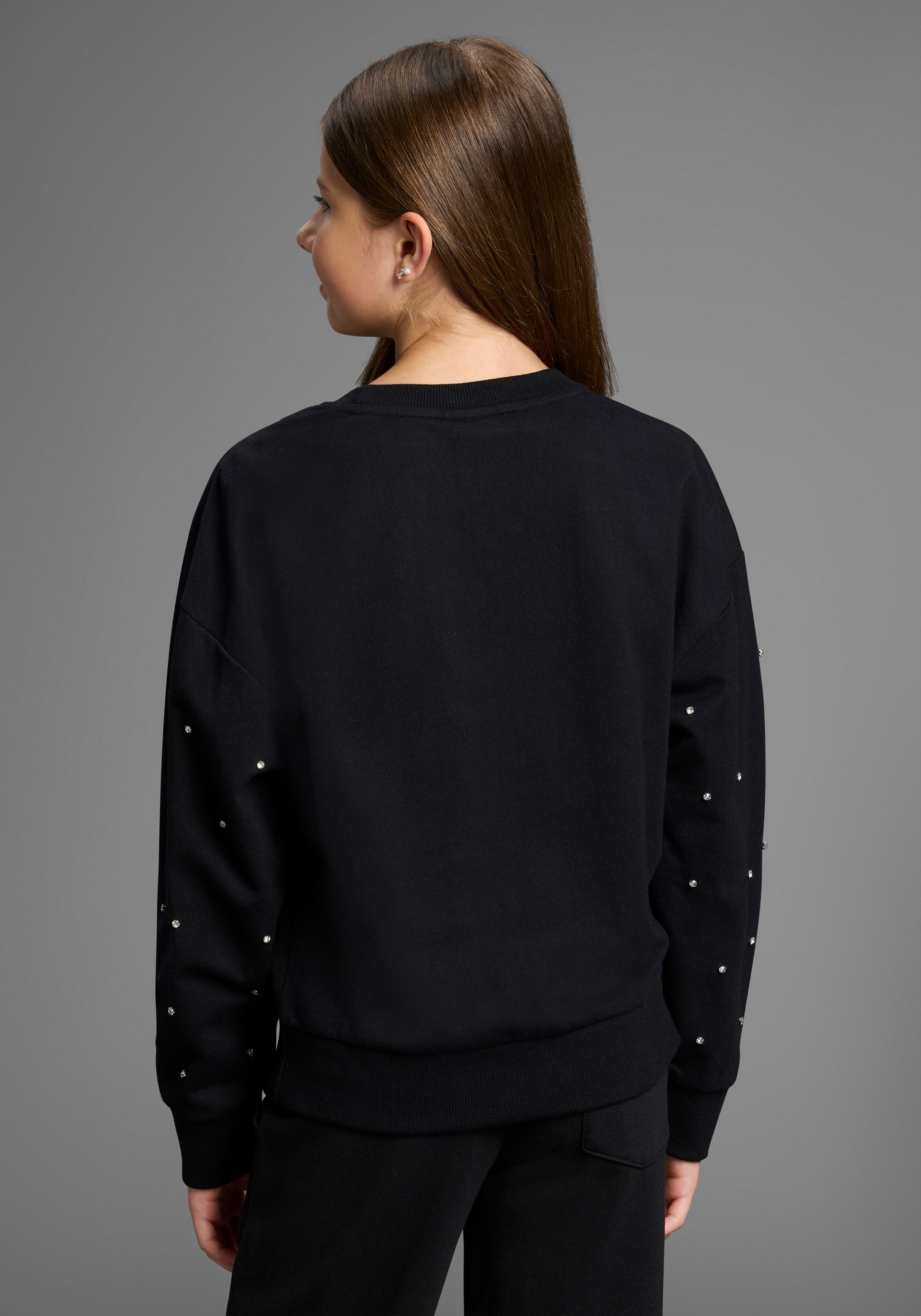 Bruno Banani Sweatshirt Kurzgeschnittenes Sweatshirt mit Strass-Steinen Für TEENS. Trendiges Shirt mit Strass-Steinen – Bild 2 von 5