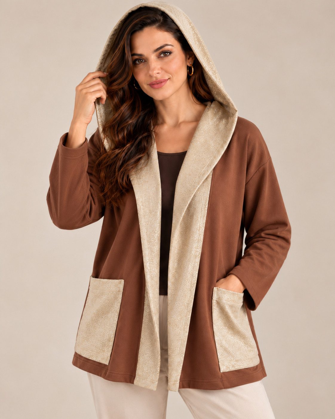 WENOR Kapuzensweatjacke Damen Oversize Jacke Schalkragen Glanz Look mit Taschen Schalkragen, Glanz Details, Oversize Schnitt