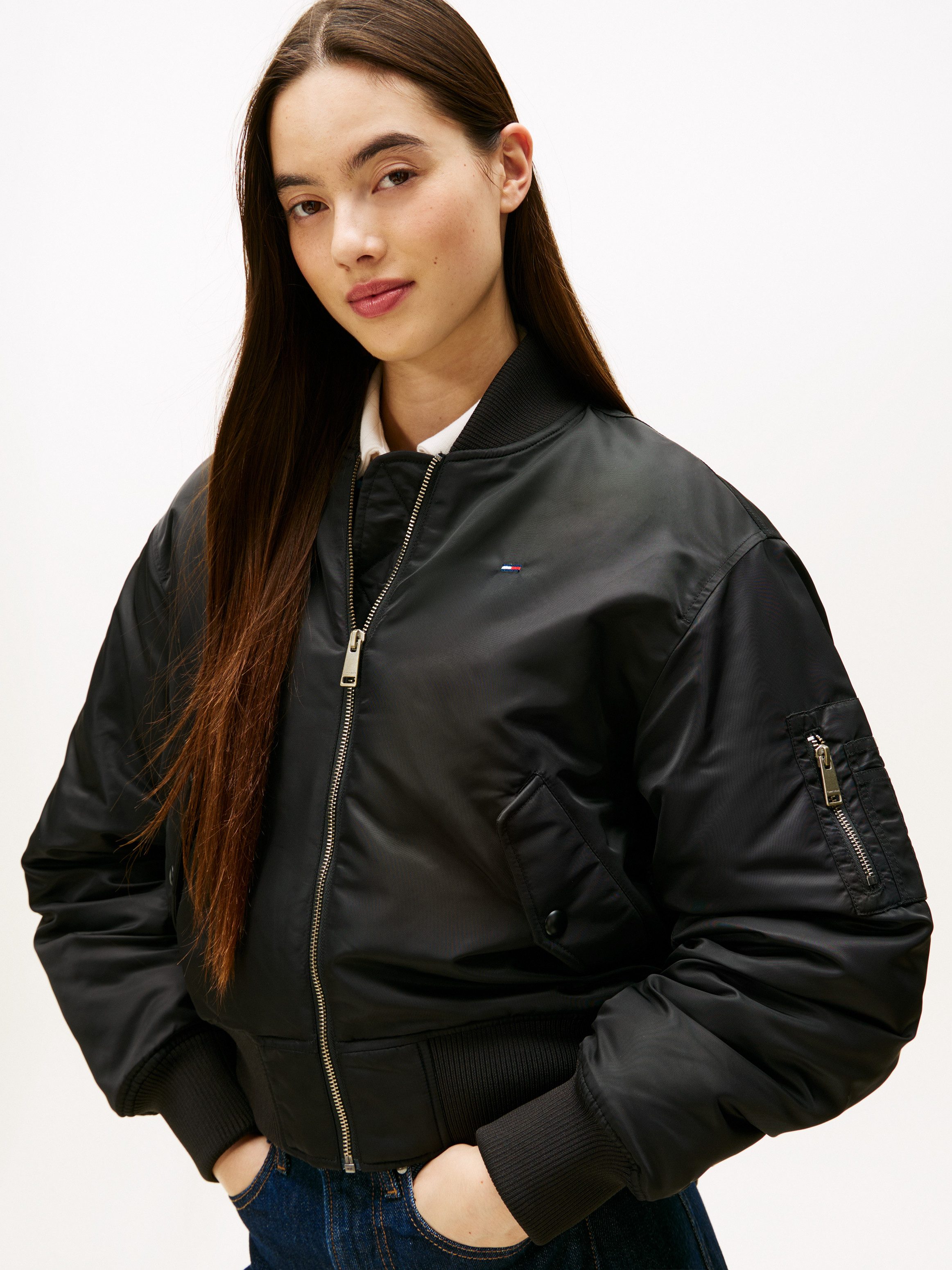 Tommy Jeans Bomberjacke TJW ESSENTIAL BOMBER JACKET Mit Reißverschlusstaschen an den Ärmeln
