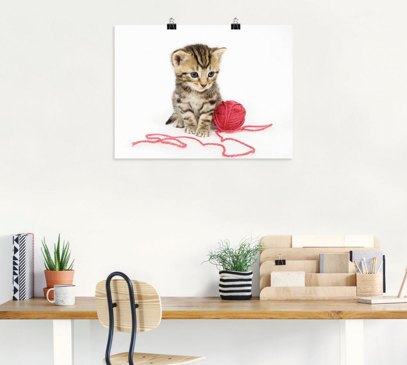 Artland Wandbild »Kätzchen mit rotem Garnball«, Haustiere (1 Stück), in vielen Größen & Produktarten - Alubild / Outdoorbild für den Außenbereich, Leinwandbild, Poster, Wandaufkleber / Wandtattoo auch für Badezimmer geeignet-HomeTrends