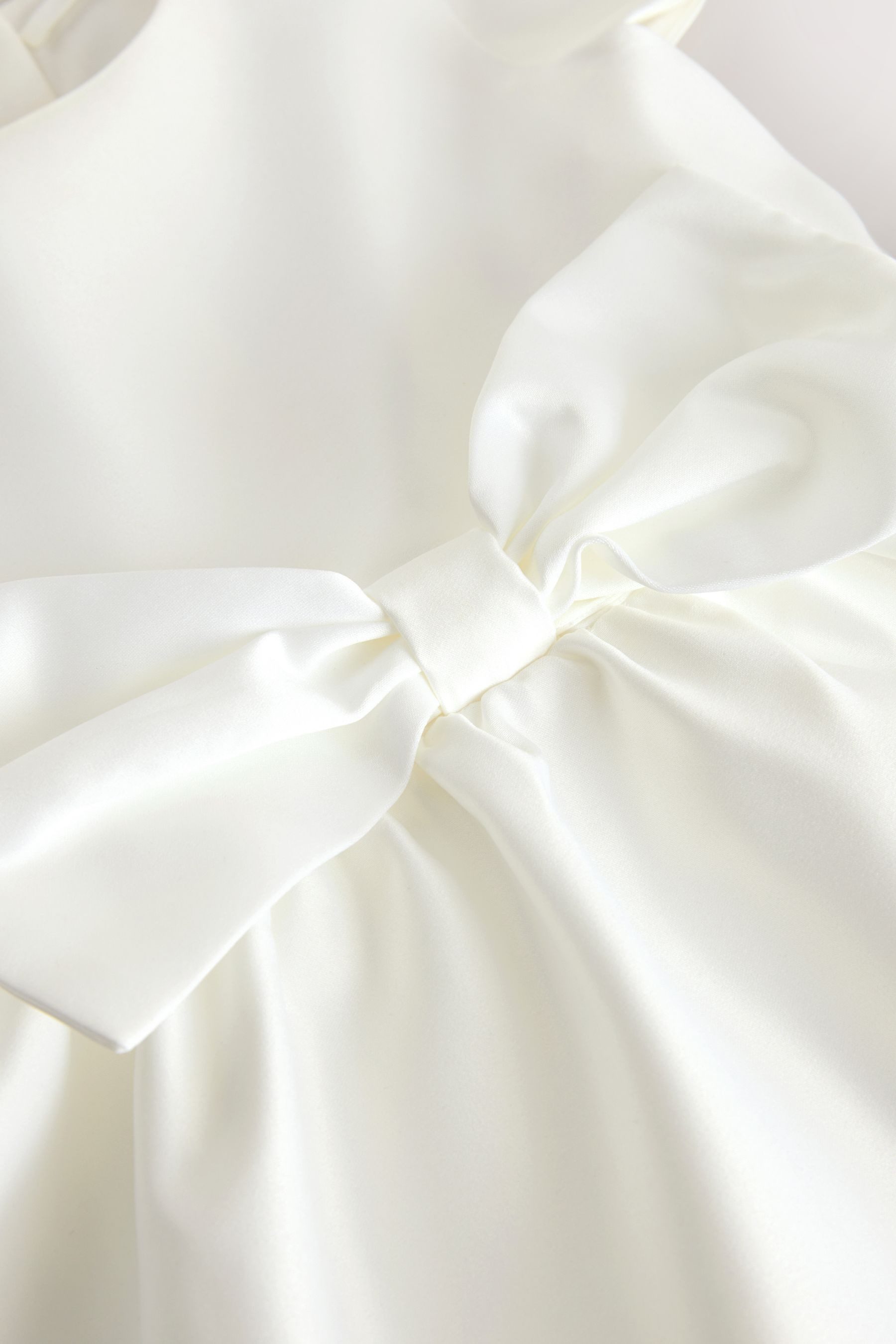 Next Partykleid Mädchenkleid mit Blumen und Schleife vorne (1-tlg)