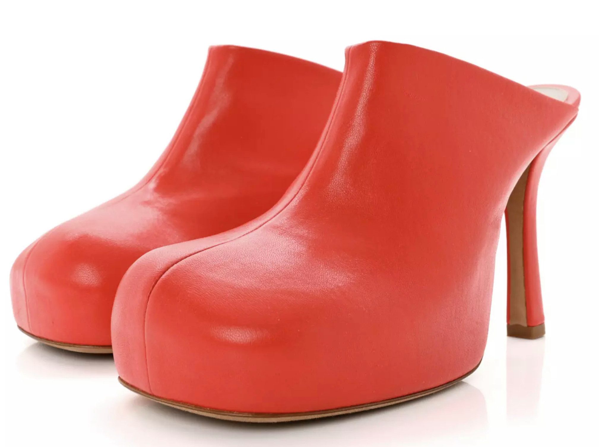 BOTTEGA VENETA Bv Bold Dot Heels Pumps Schuhe Mules traditionelles italienisches Handwerk mit moderner Formsprache