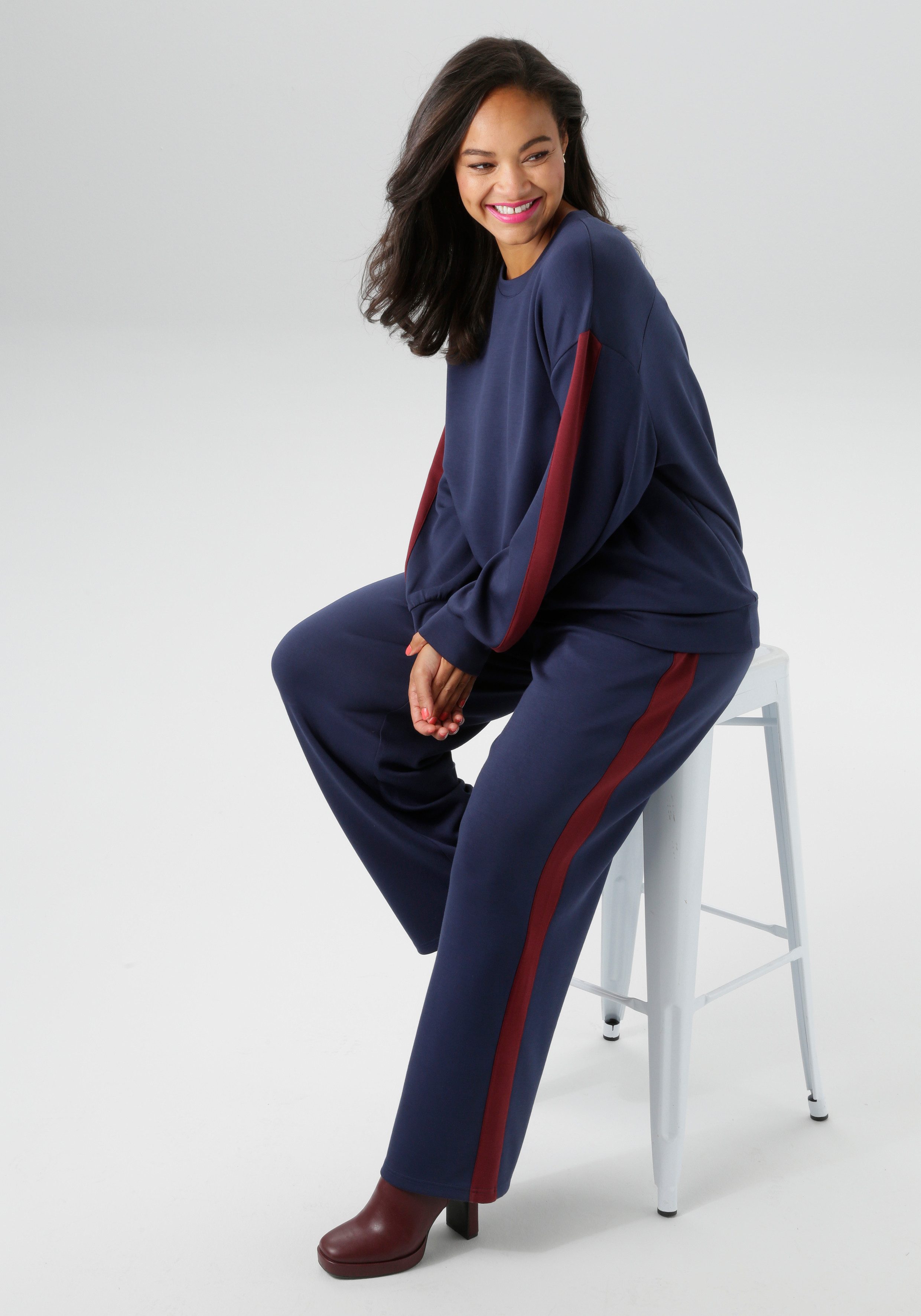 Aniston PLUS Sweatshirt mit trendigen Seitenstreifen - NEUE KOLLEKTION