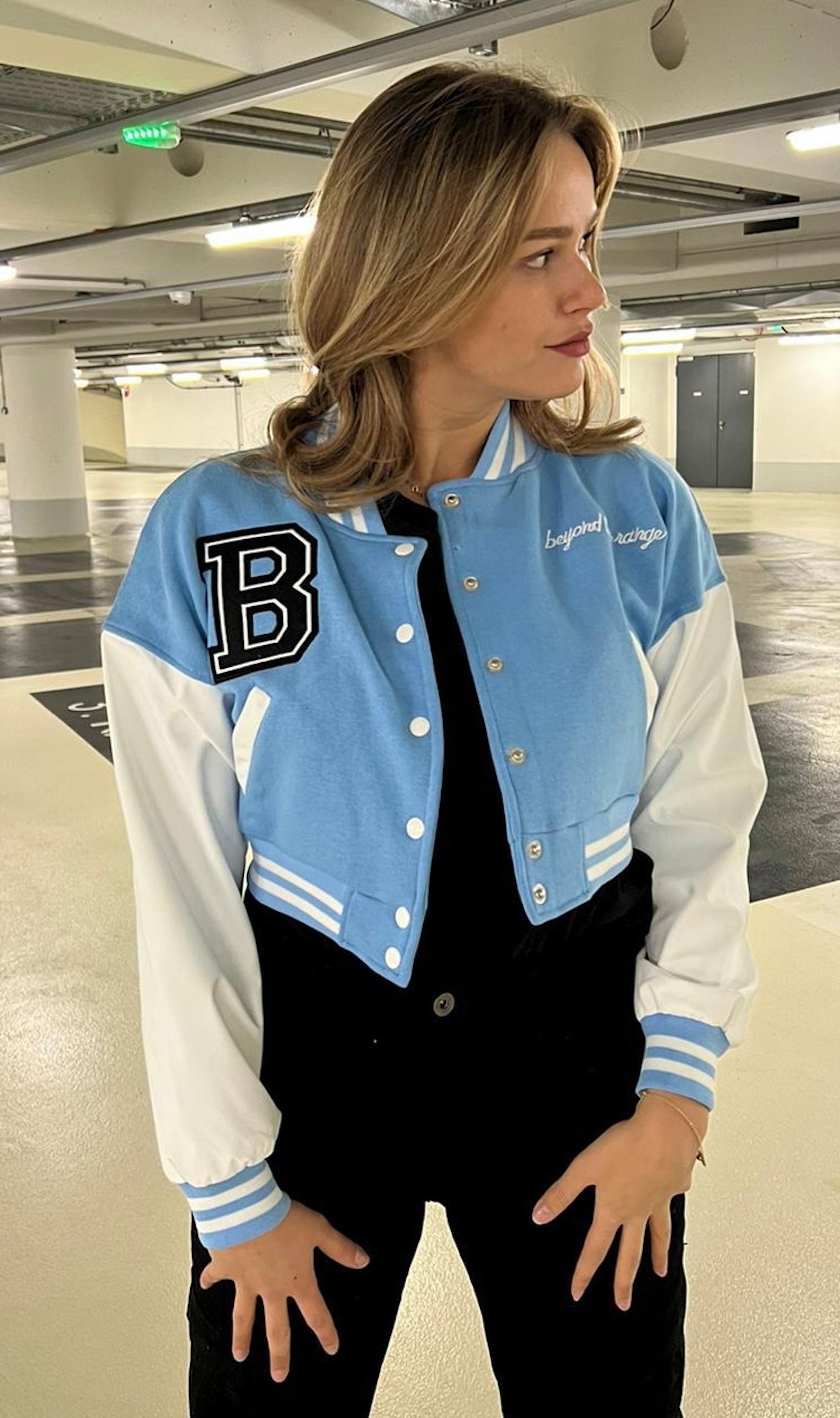 Worldclassca Collegejacke Worldclassca Damen Crop Collegejacke Übergangsjacke Bomberjacke