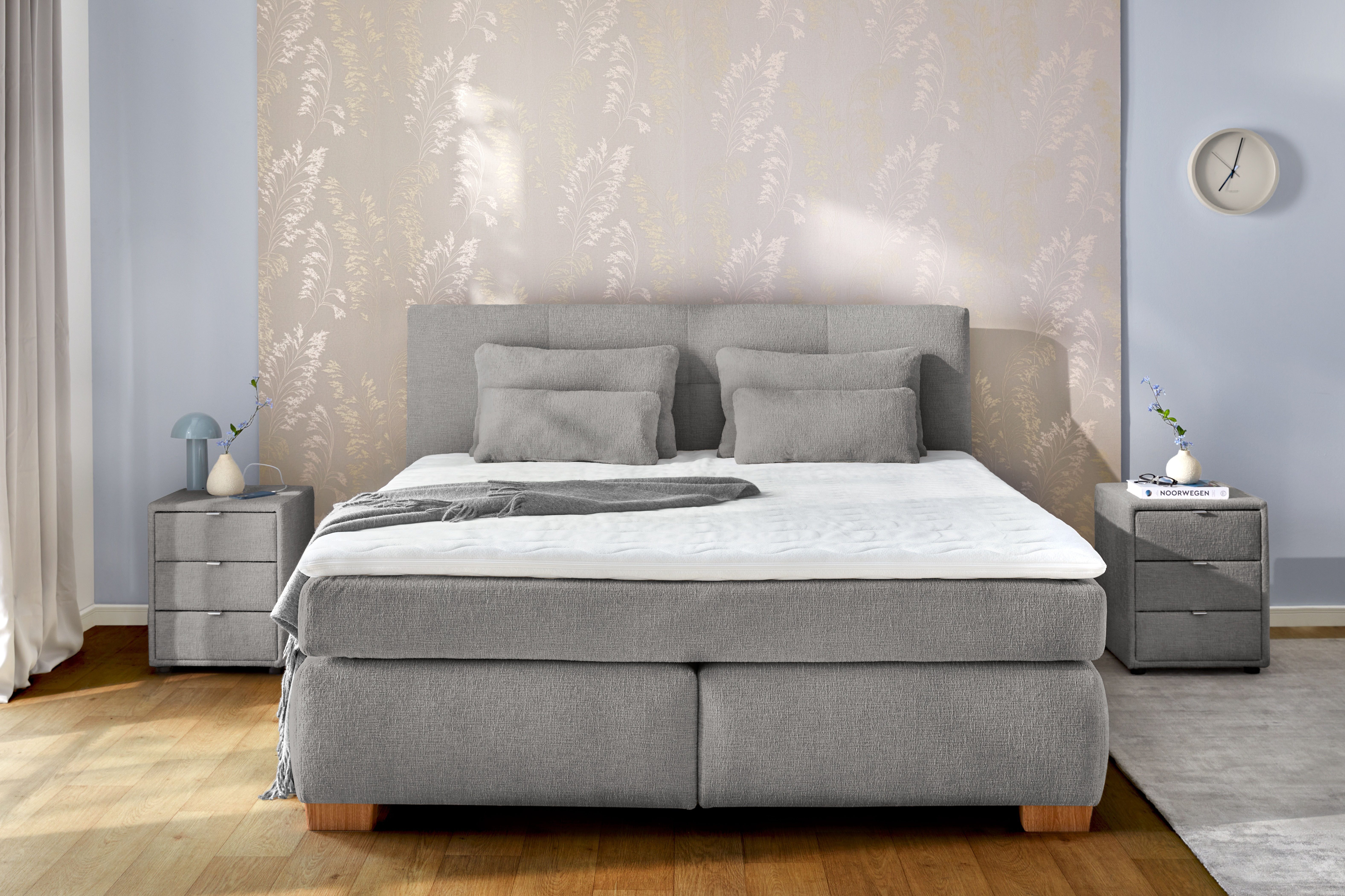 Jockenhöfer Gruppe Boxspringbett Ulla, Wende-Bonell-Federkernmatratze (H2/H3), inklusive Topper und 4 Kissen, Bettbreite 160 cm oder 180 cm wählbar