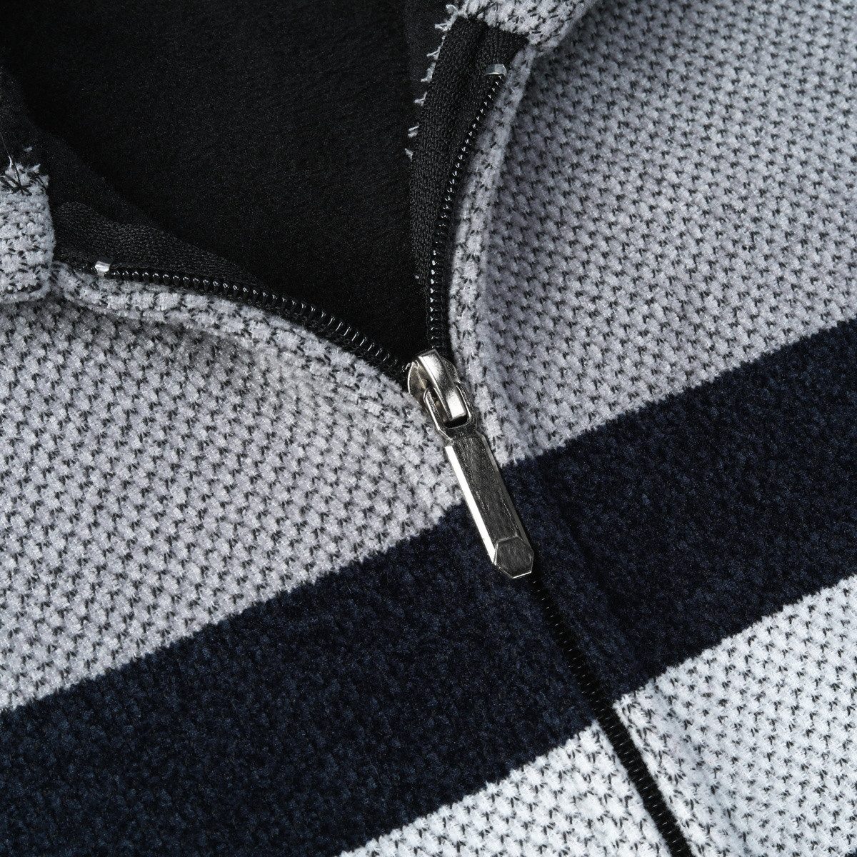 Allthemen Cardigan mit Kapuze Strickjacke Herren gefütterte Winterjacke Kontraststreifen – Bild 5 von 5