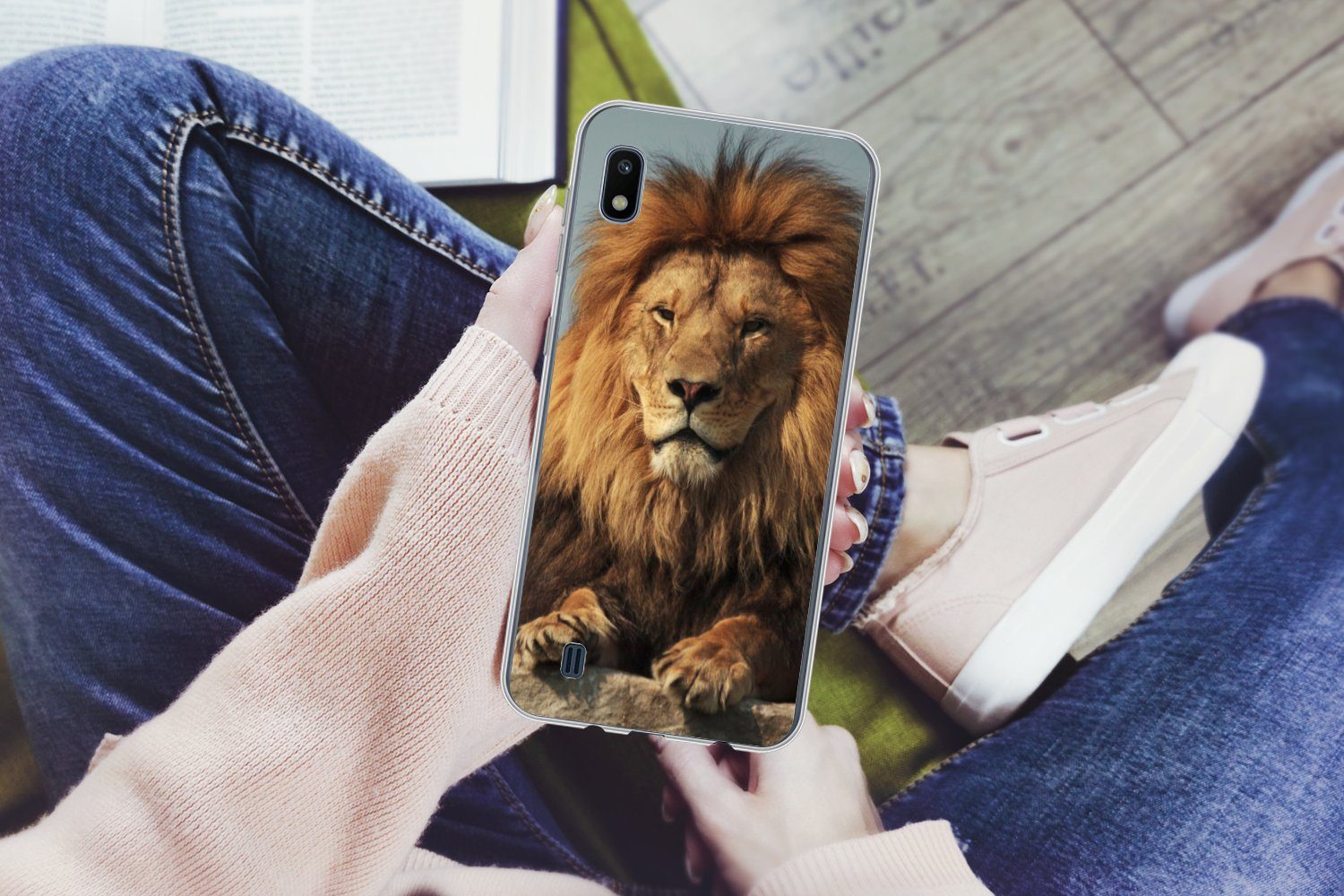 MuchoWow Handyhülle für Samsung Galaxy A10 Löwe - Felsen - Porträt, Smartphone-Bumper, Print, Handy Schutzhülle Dünn