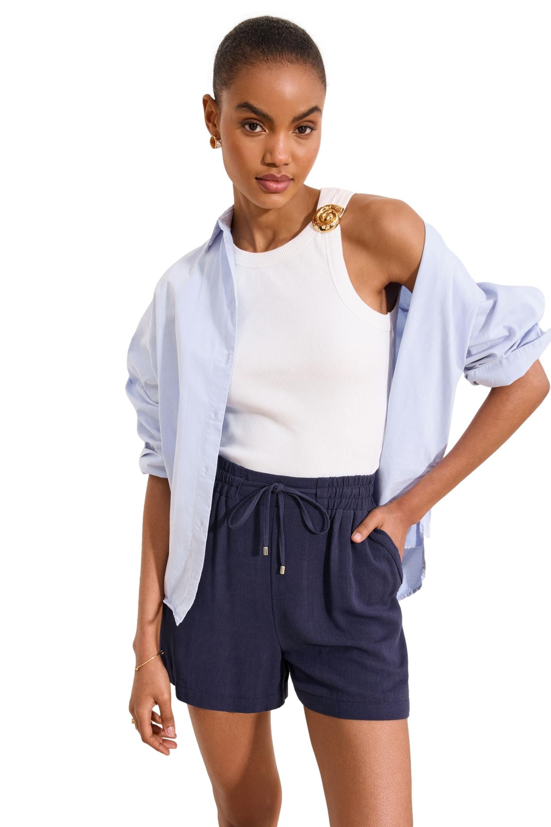 Shorts Lipsy Regular Fit Shorts mit Leinenanteil