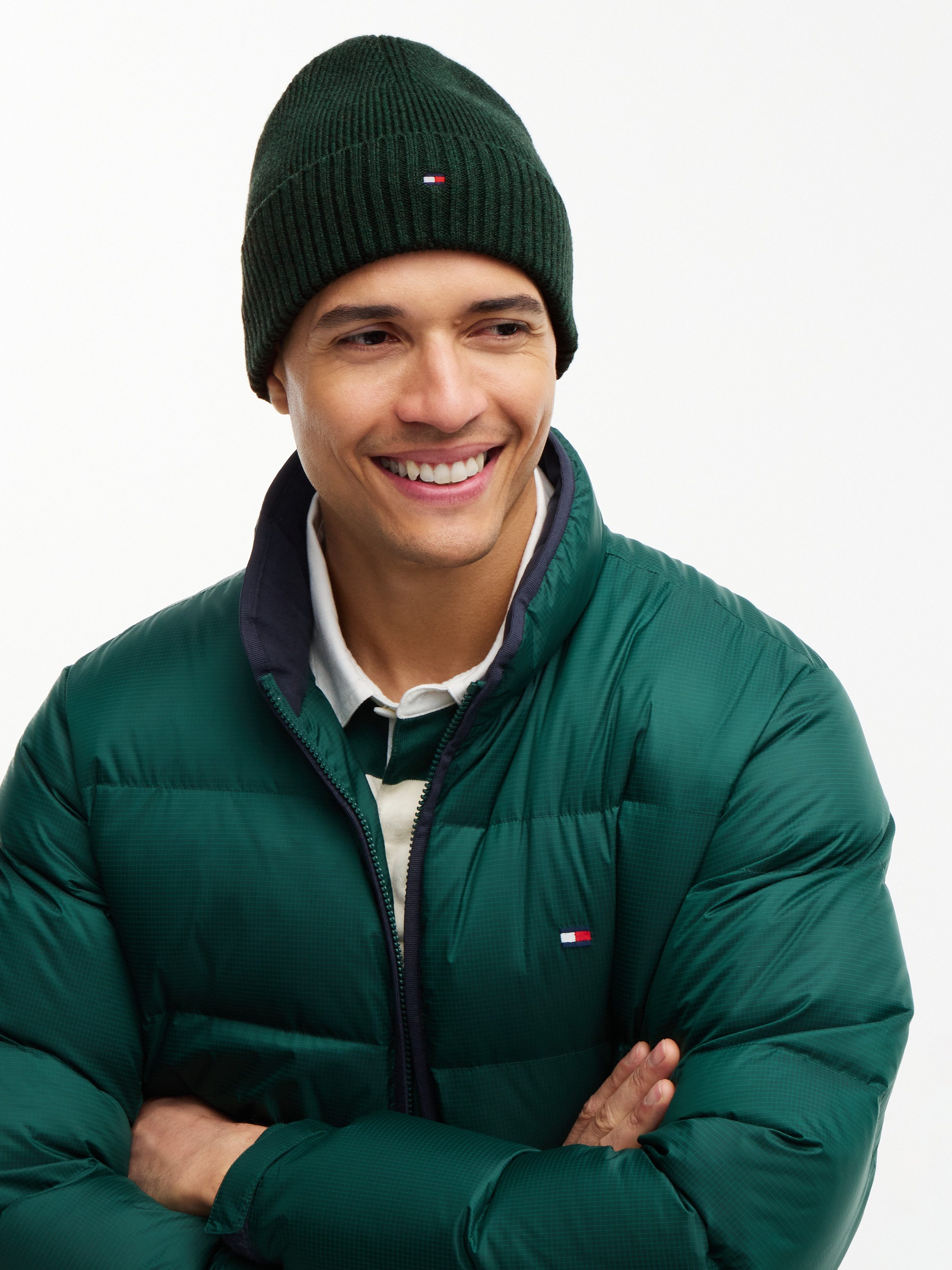 Tommy Hilfiger Strickmütze TH FLAG PIMA COTTON BEANIE Beanie mit Logostickerei, mit Kaschmiranteil Unisex