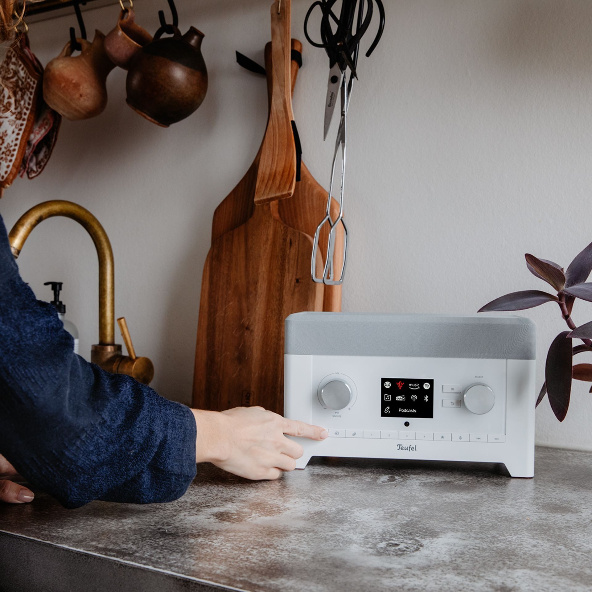 Teufel RADIO 3SIXTY Internet-Radio (Alarmfunktion, DAB+, FM - UKW, Internetradio, RDS, Senderspeicherplätze - FM, 30 W)