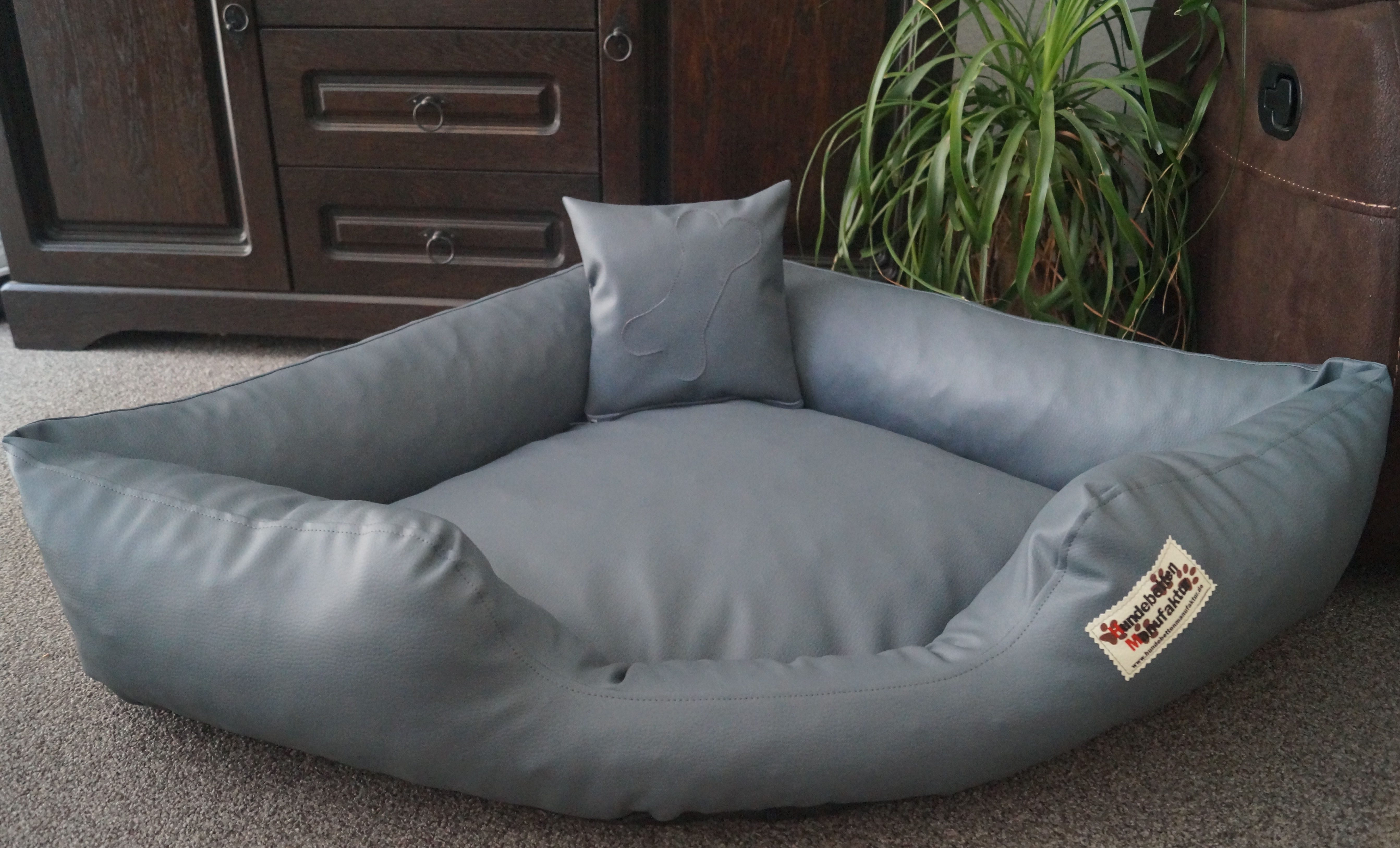 Hundebettenmanufaktur Hundekorb Hundebett Eckbett Kunstleder Canto günstig online kaufen
