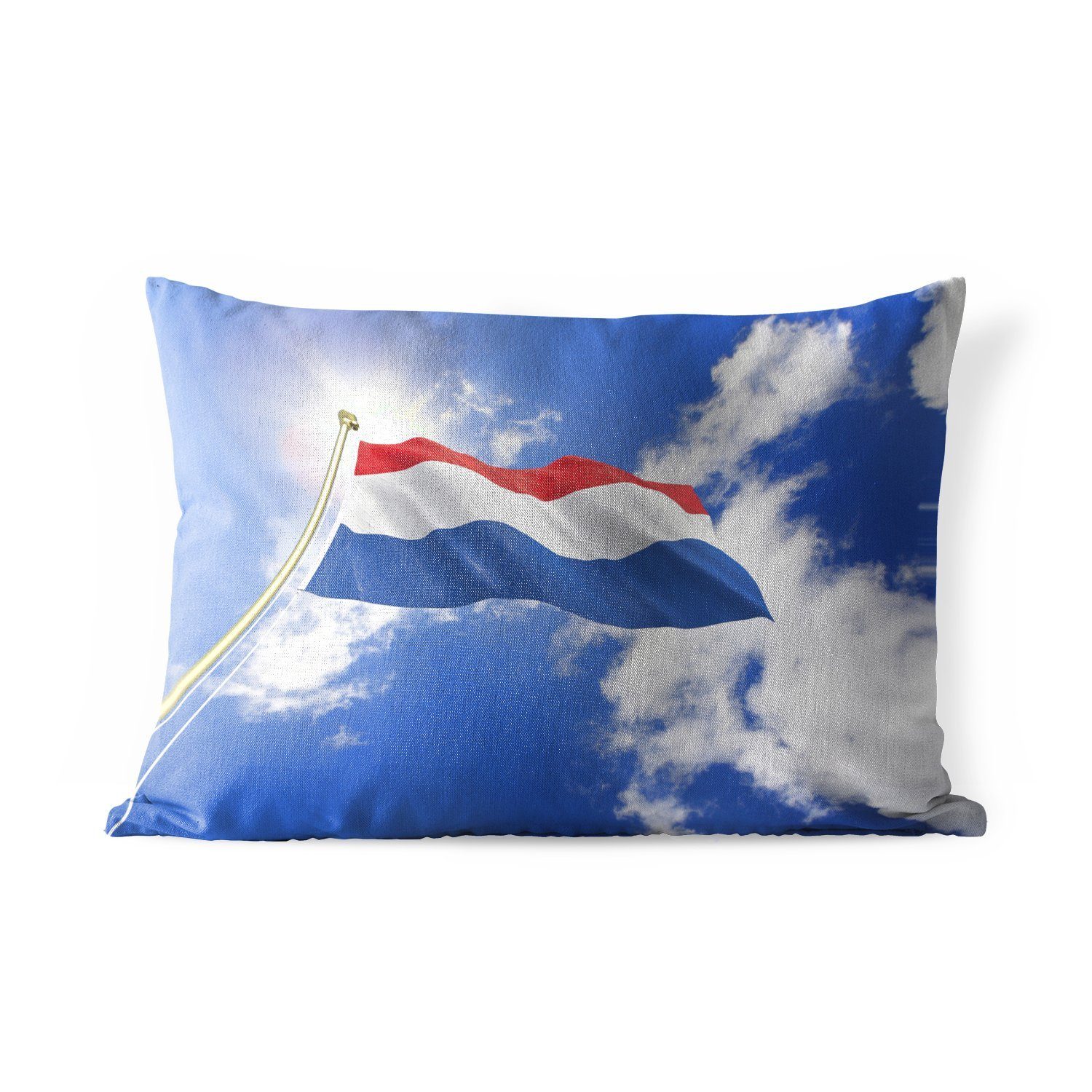 MuchoWow Dekokissen Die Flagge der Niederlande weht am Himmel, Outdoor-Dekorationskissen, Polyester, Dekokissenbezug, Kissenhülle